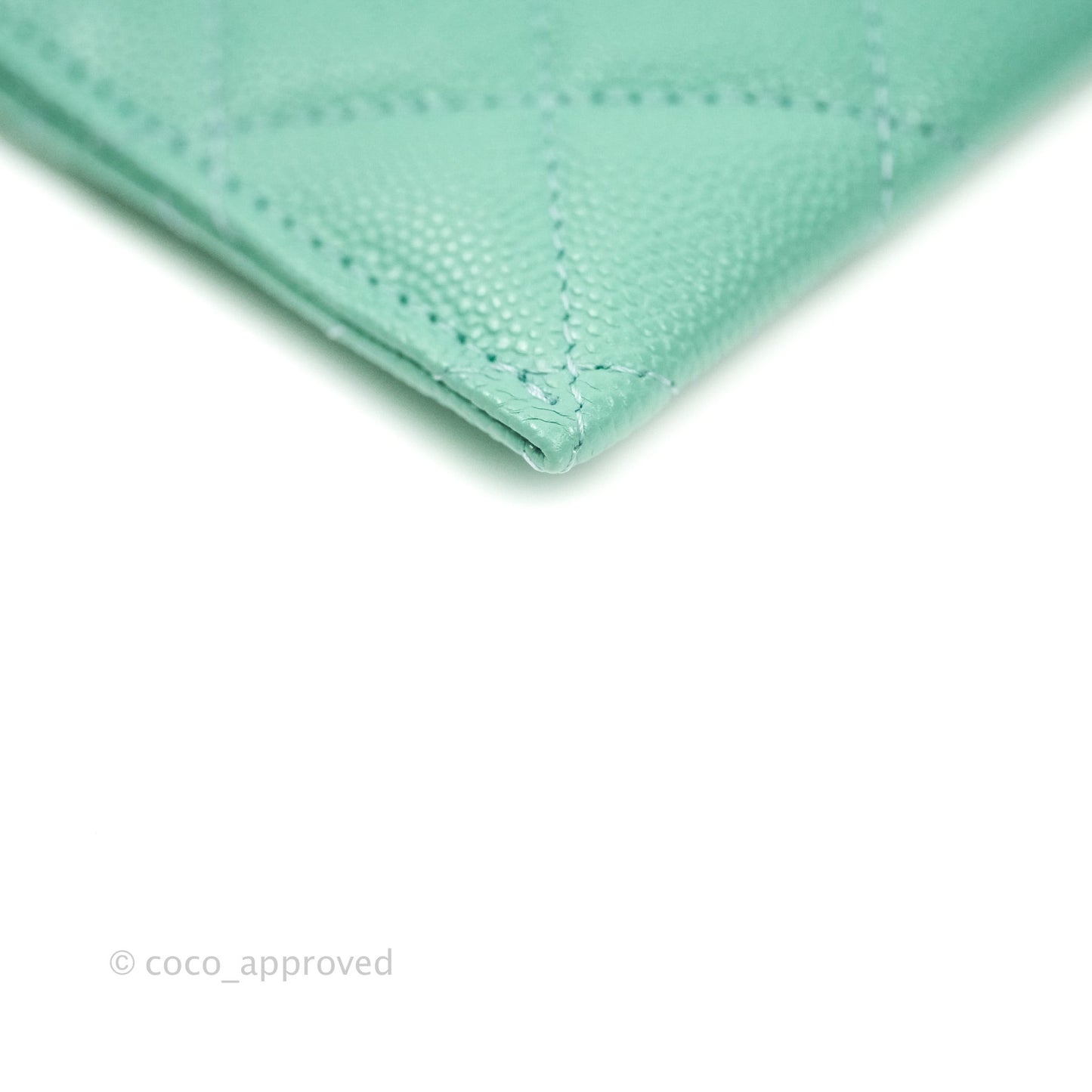 Chanel Quilted Classic Mint Caviar Gold Hardware Flat Card Holder