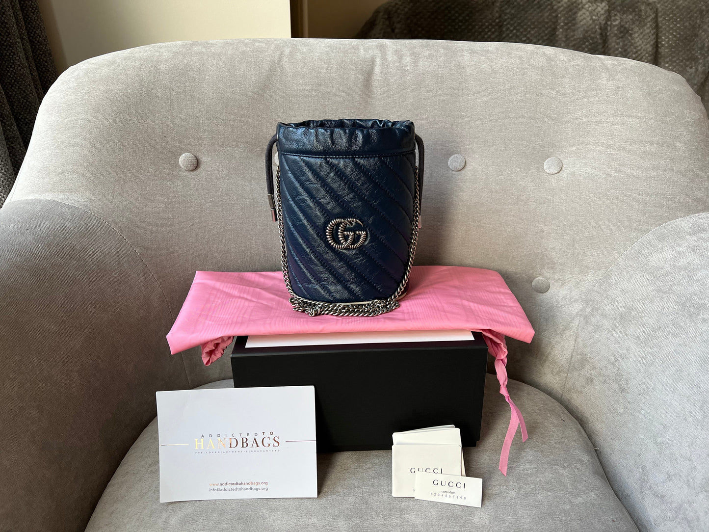 Luxury Gucci GG Navy Torchon Marmont GG Mini Bucket Bag