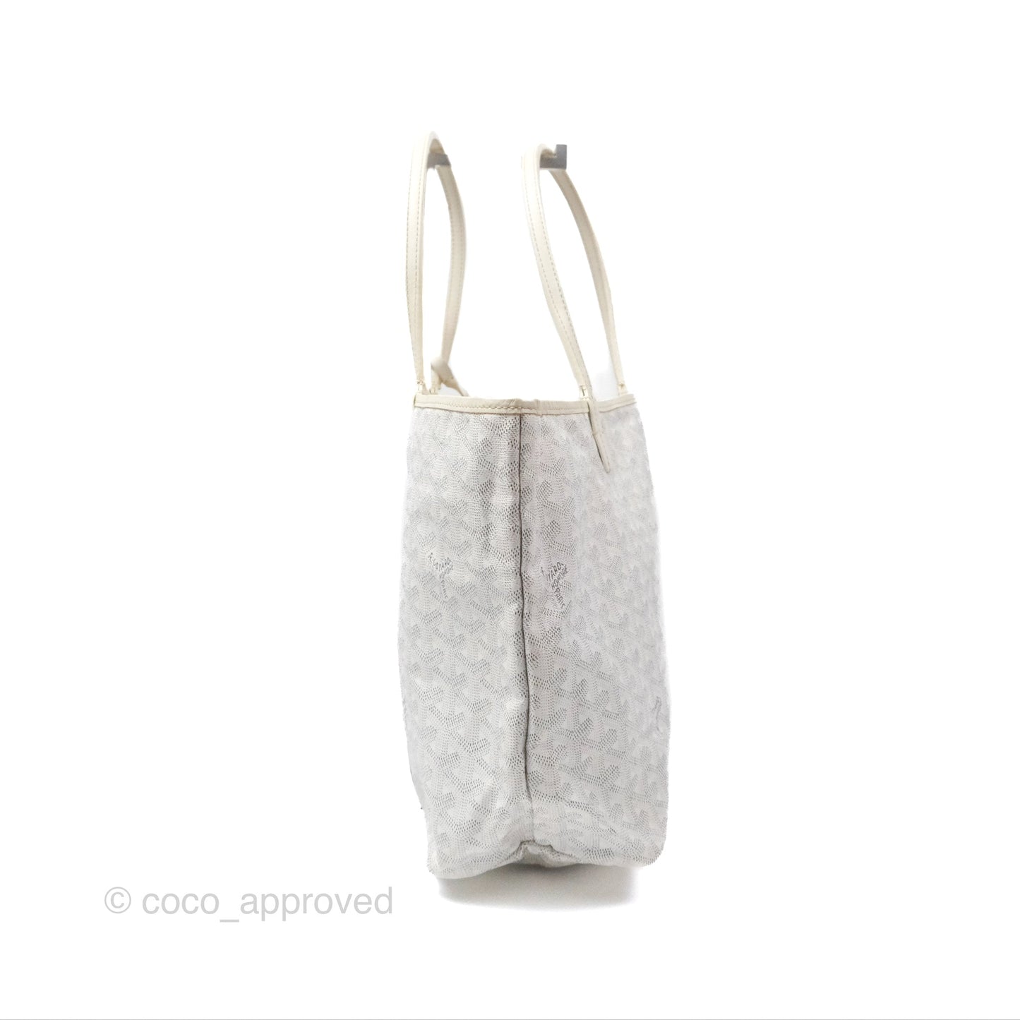 Goyard St Louis Tote PM ⁣⁣⁣⁣⁣⁣⁣⁣⁣⁣⁣⁣⁣⁣⁣⁣⁣⁣⁣⁣White Goyardine Canvas