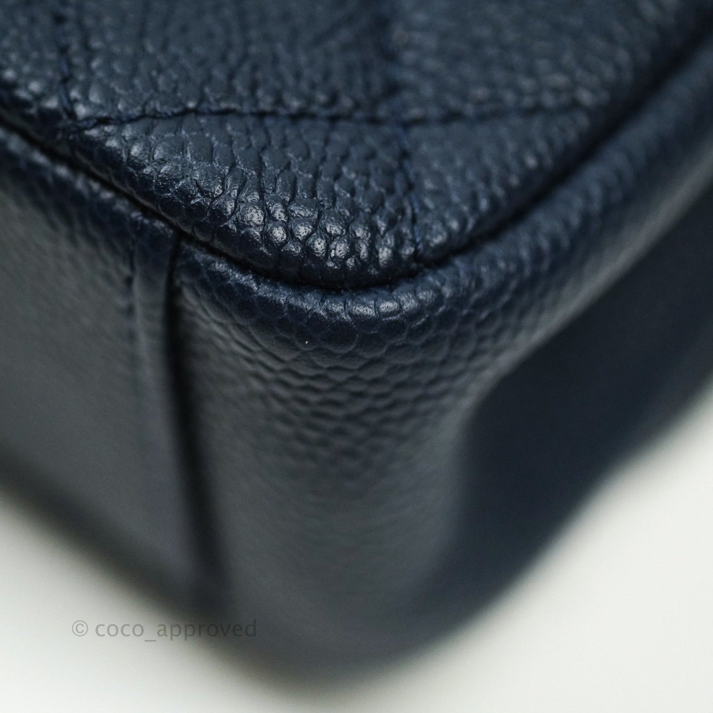 Chanel Quilted Medium CC Filigree Flap Navy Caviar