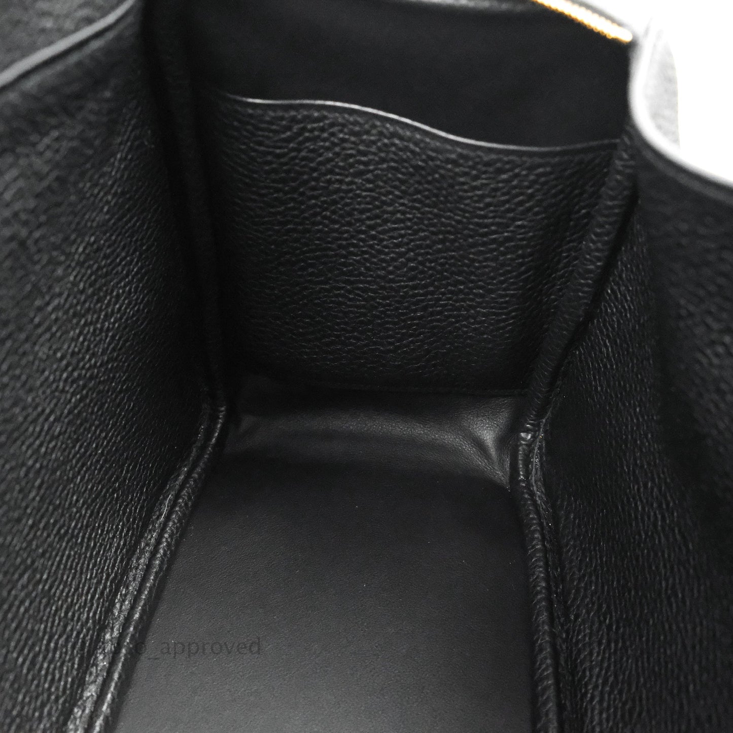 Hermès Lindy 26 Black Clemence Gold Hardware