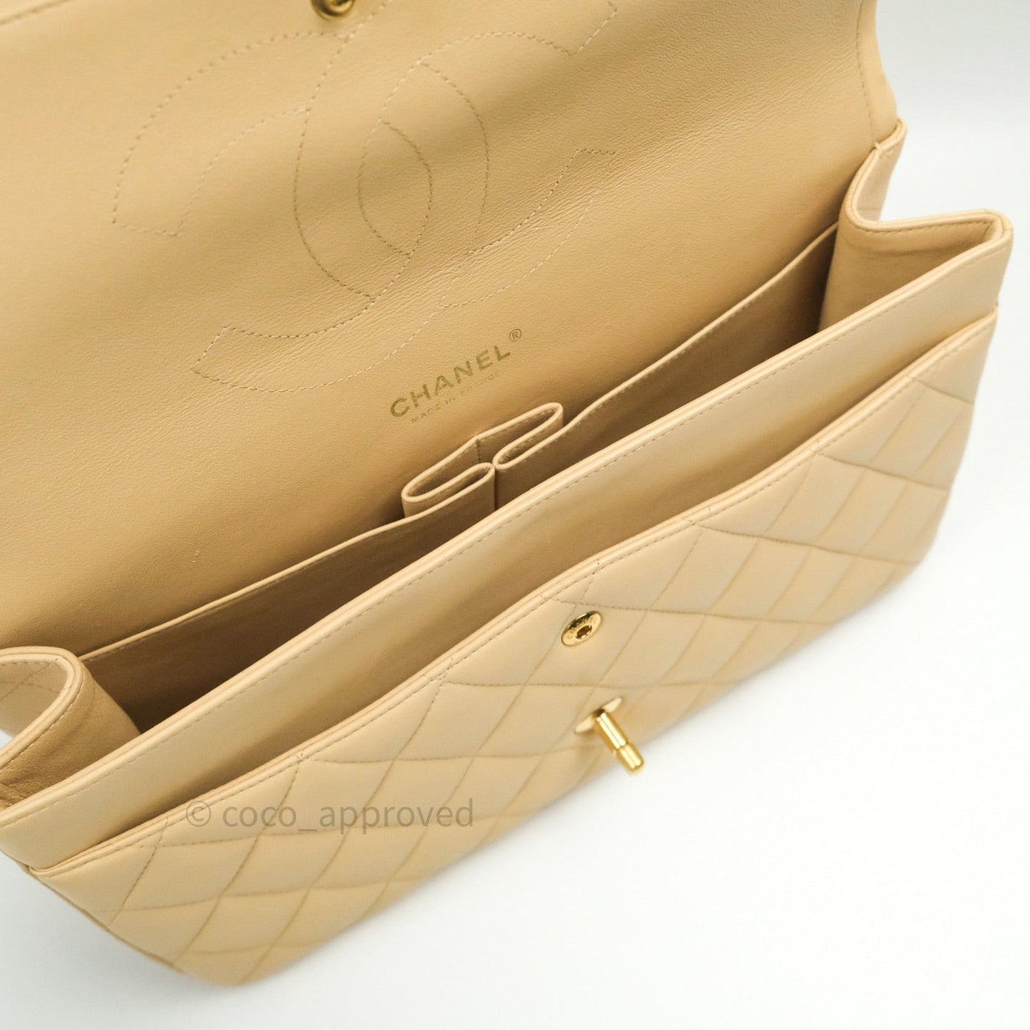 Chanel Classic Jumbo Double Flap Beige Lambskin Gold Hardware⁣⁣