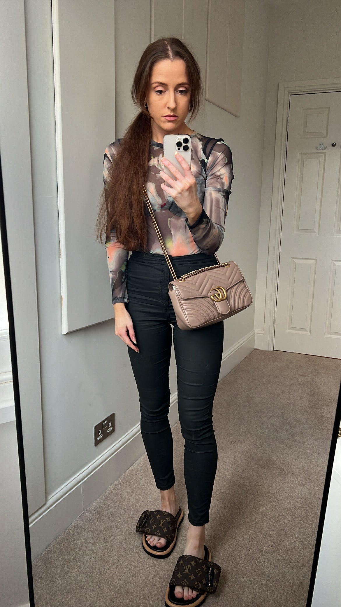 Luxury Gucci GG Dusty Pink Marmont Small Shoulder Bag ( 1800)