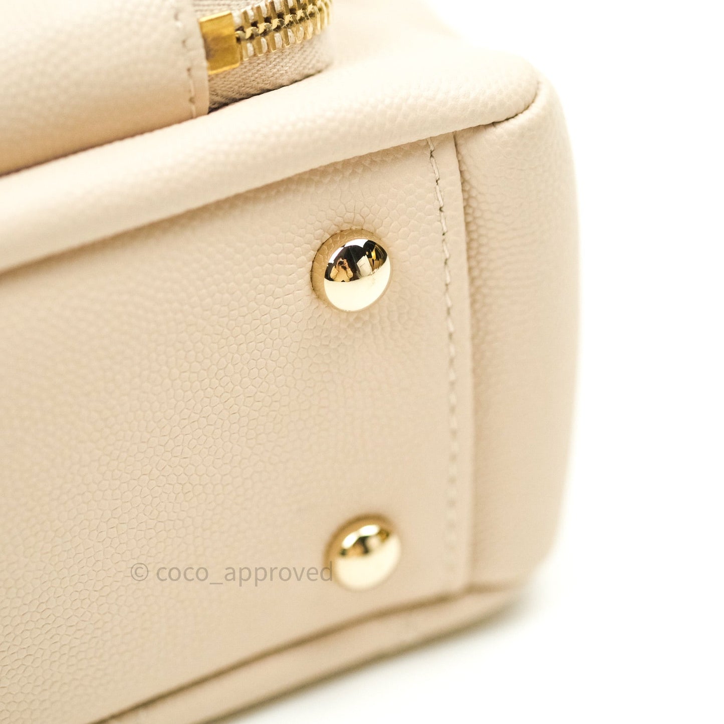 Chanel Quilted Medium Business Affinity Flap Beige Caviar Light Gold Hardware