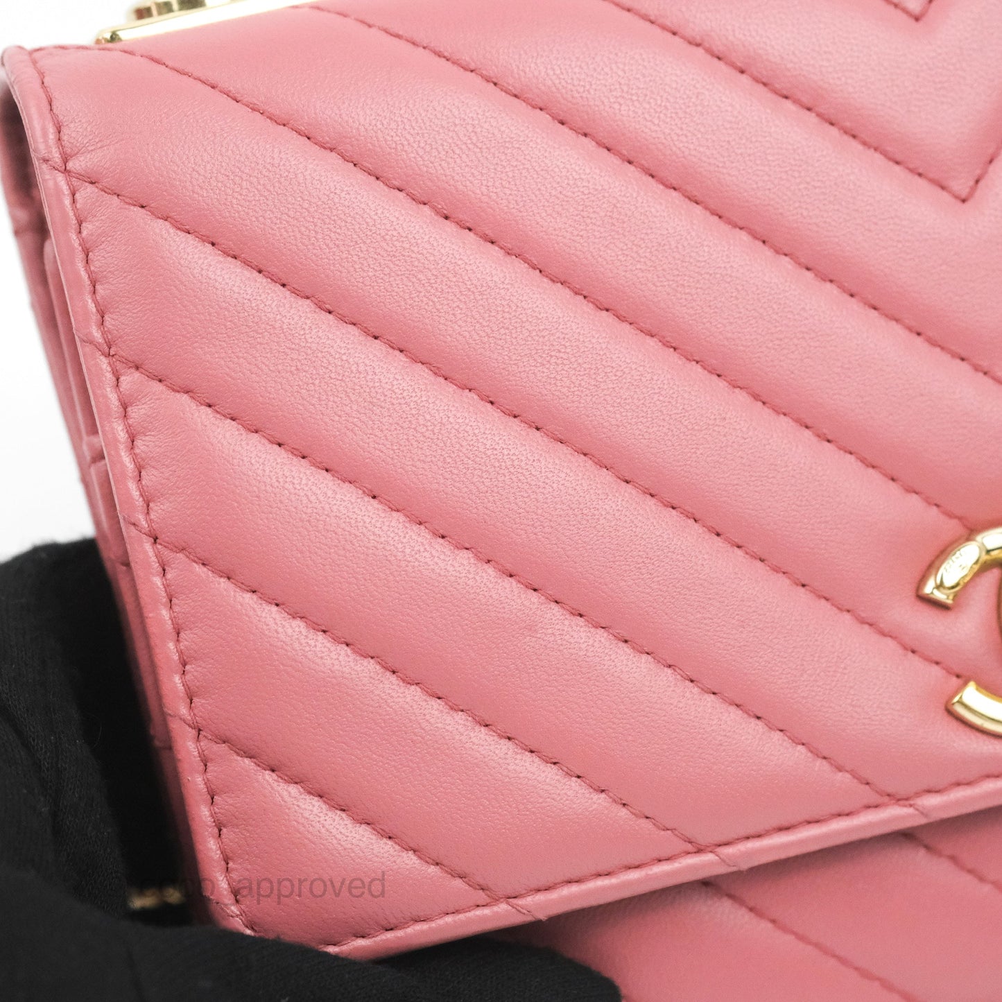 Chanel Trendy CC Chevron WOC Dark Pink Lambskin Gold Hardware