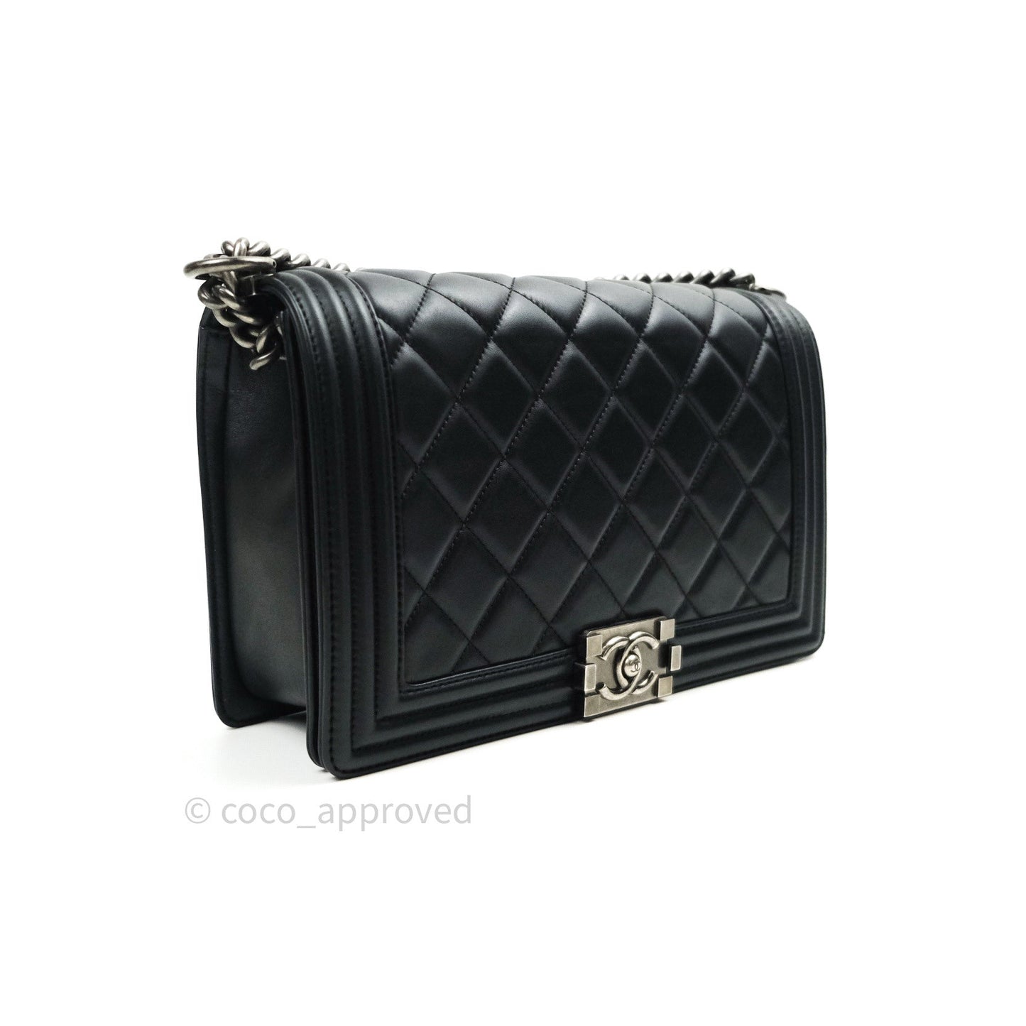 Chanel Quilted Boy New Medium Black Calfskin Ruthenium Hardware