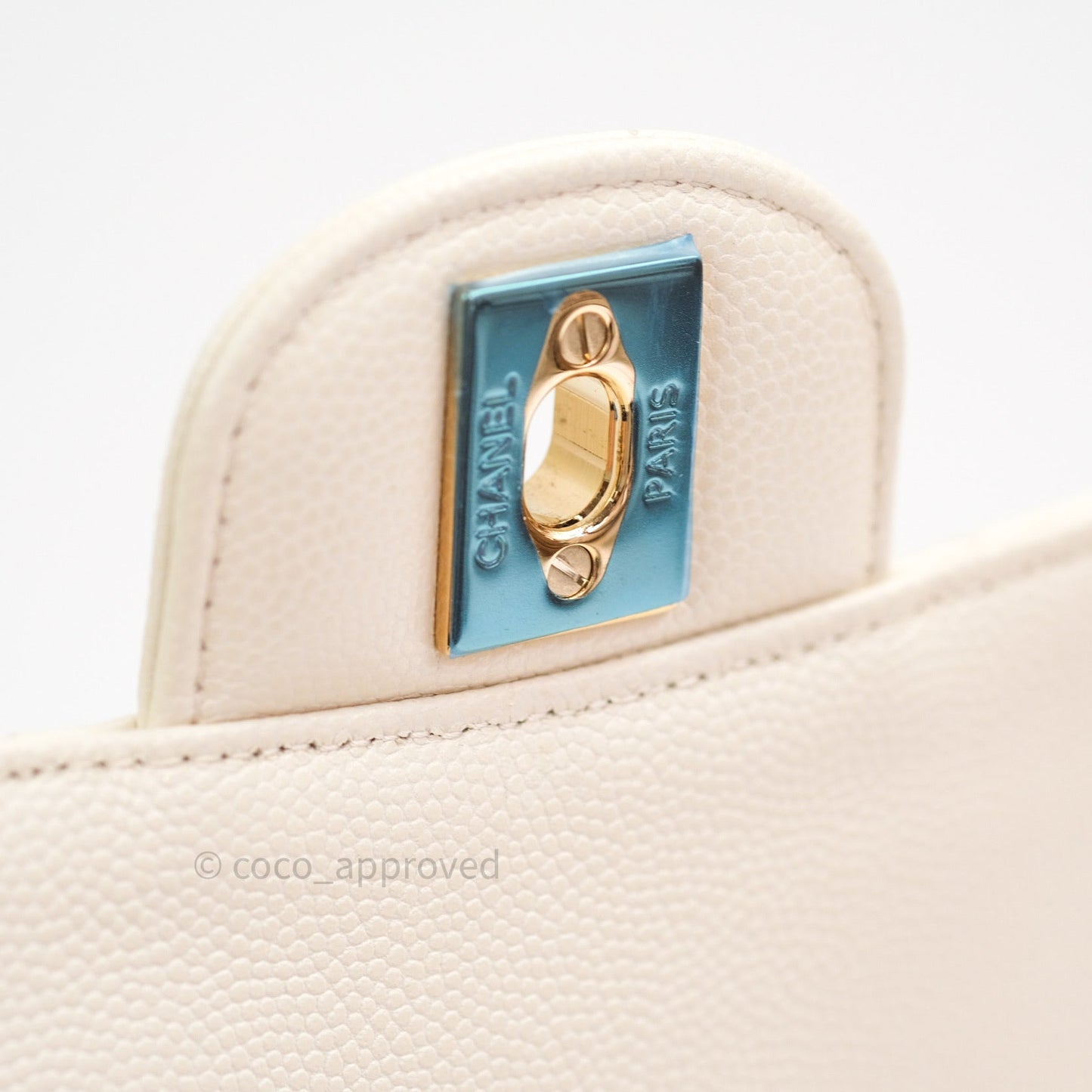 Chanel Classic Double Flap Quilted M/L Ivory Caviar Gold Hardware 17C