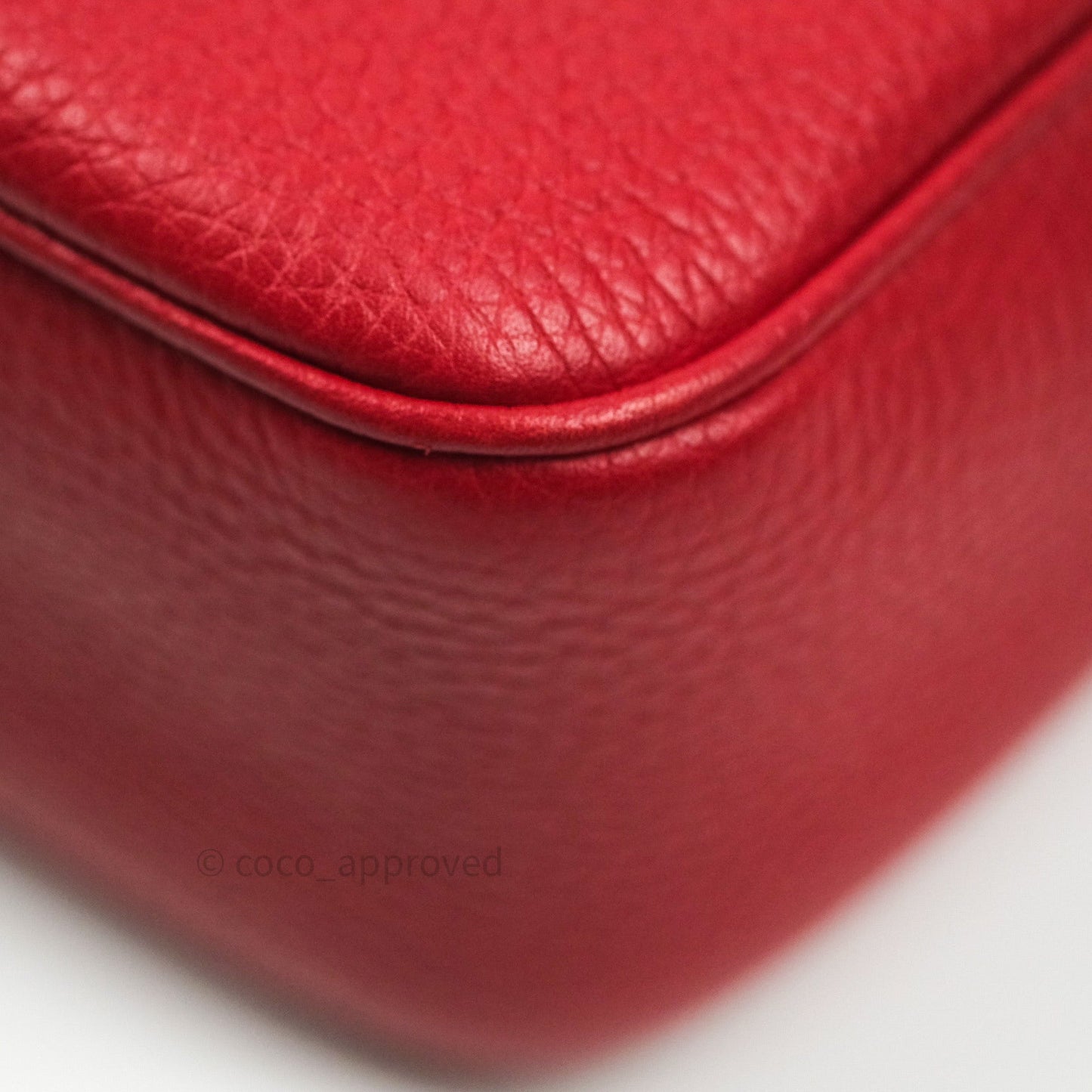 Gucci Calfskin Small Soho Disco Bag Red