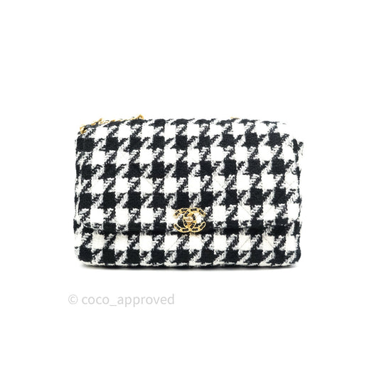 Chanel 19 Maxi Tweed White Black Houndstooth Mixed Hardware 19K