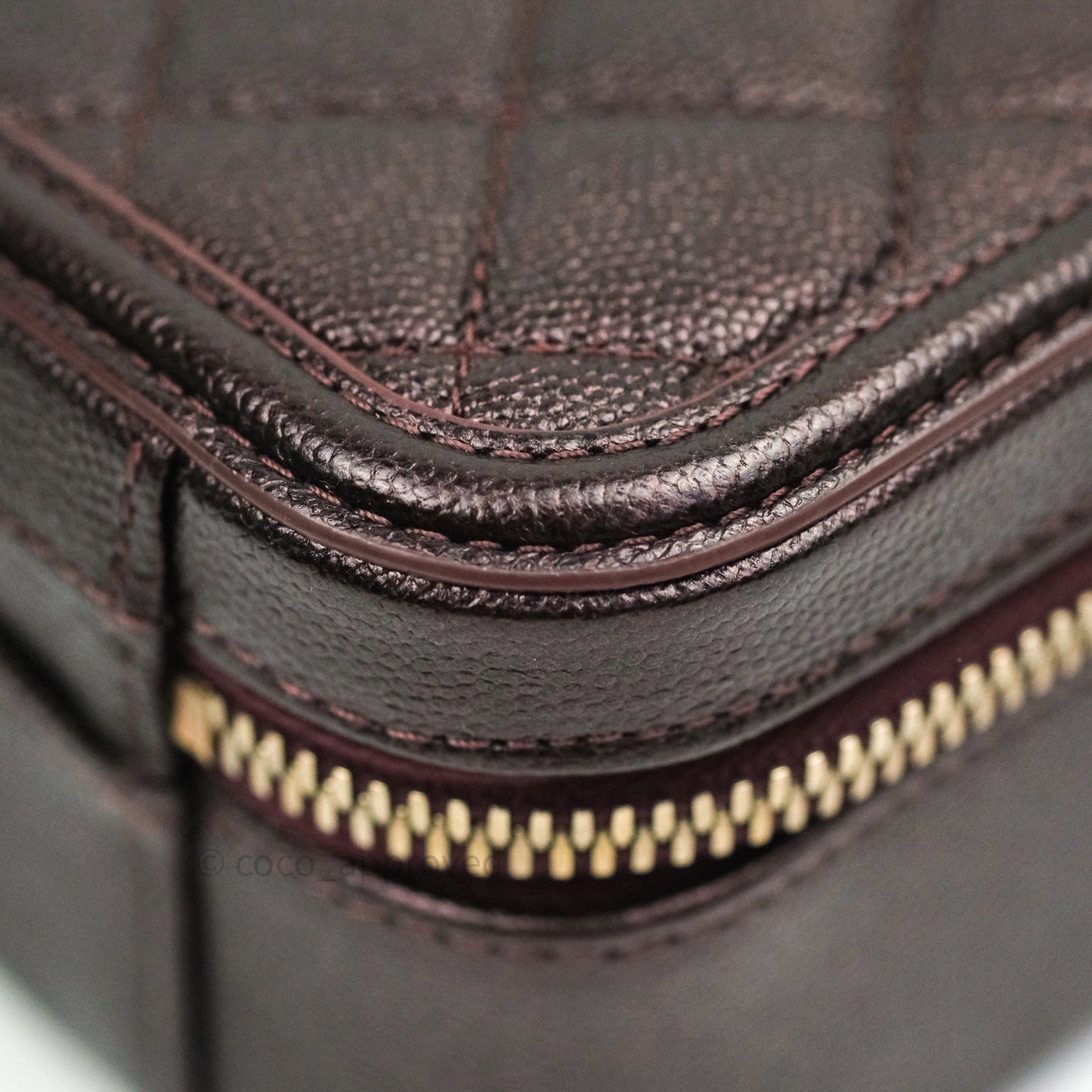 Chanel Quilted Medium CC Filigree Vanity Case Iridescent Burgundy Caviar Gold Hardware