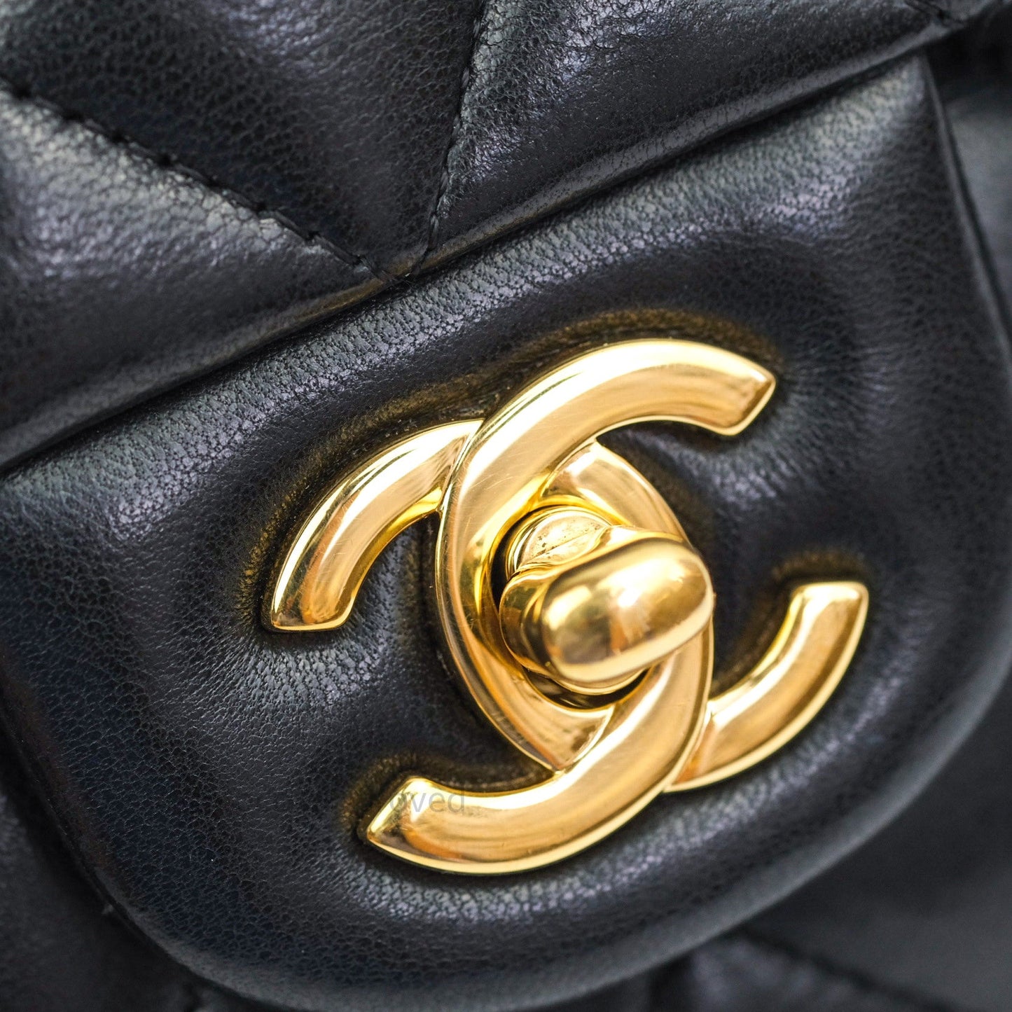 Chanel Classic M/L Black Lambskin Gold Hardware