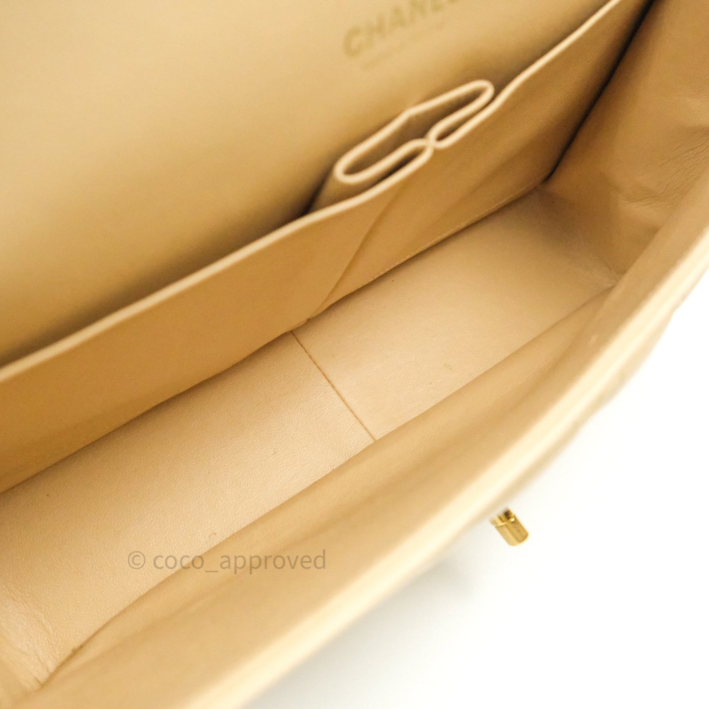Chanel Classic Jumbo Double Flap Beige Lambskin Gold Hardware⁣⁣