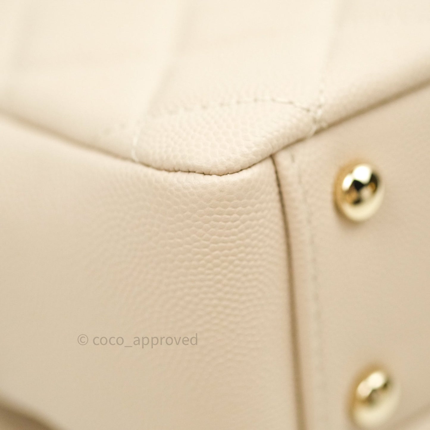 Chanel Quilted Medium Business Affinity Flap Beige Caviar Light Gold Hardware