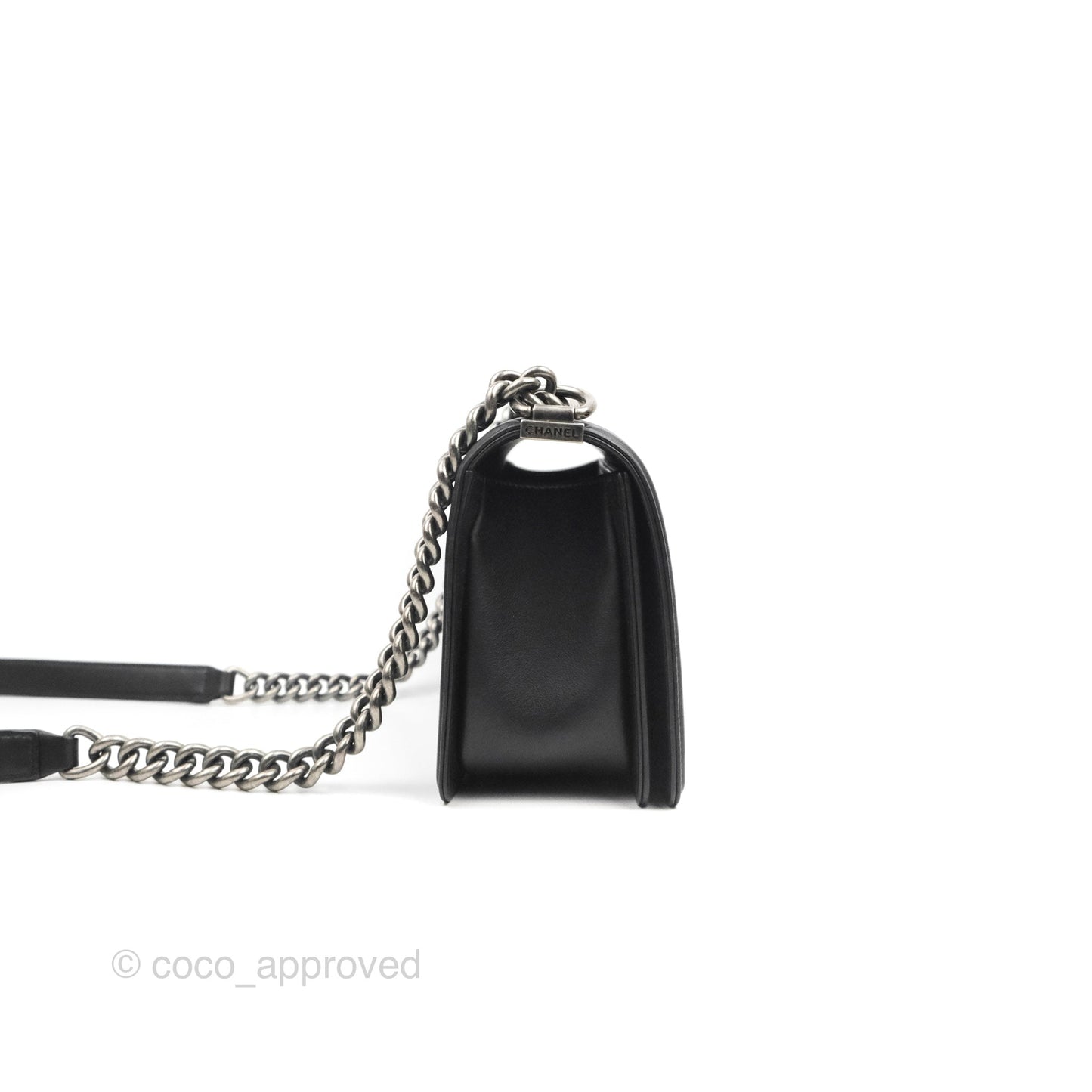 Chanel Quilted Medium Boy Black Calfskin Ruthenium Hardware