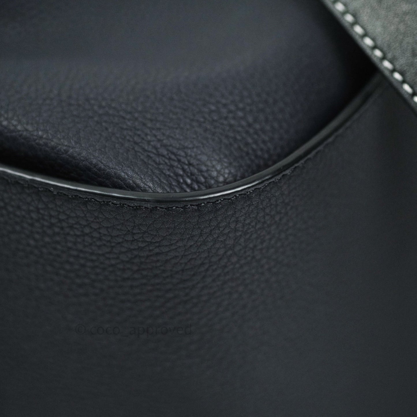 Loewe Small Hammock Navy Classic Calfskin Navy Gold Hardware
