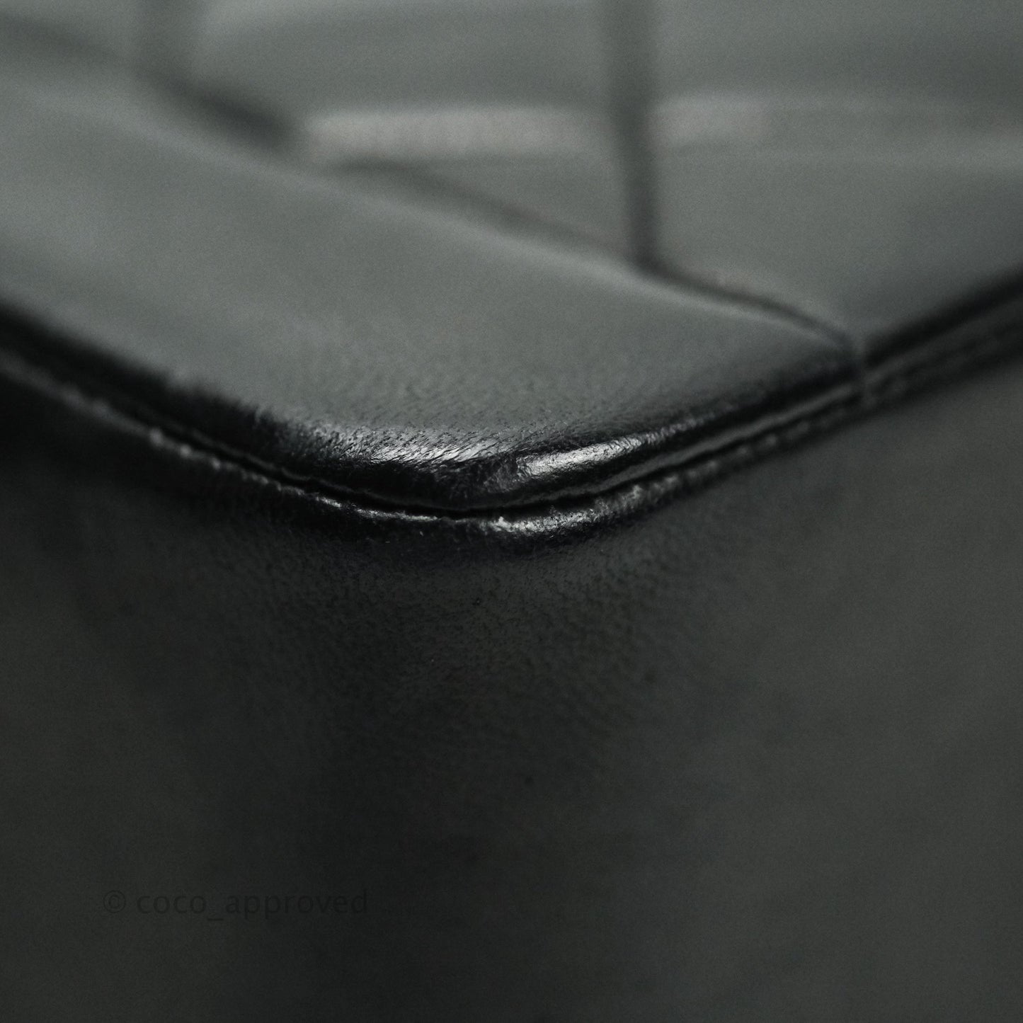 Chanel Black Quilted Lambskin Medium Vintage Classic Diana Flap Bag