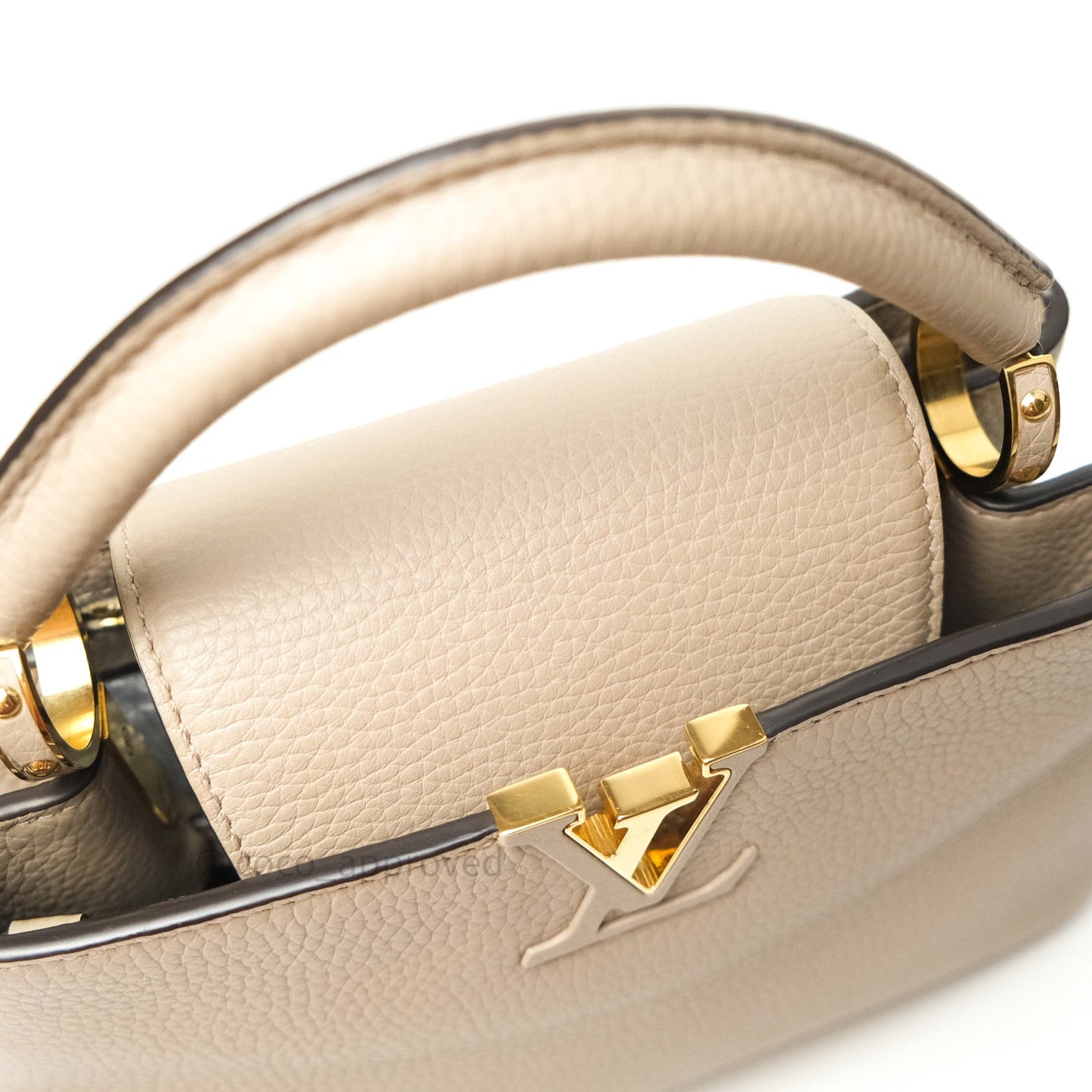 Louis Vuitton Taurillon Capucines BB Galet