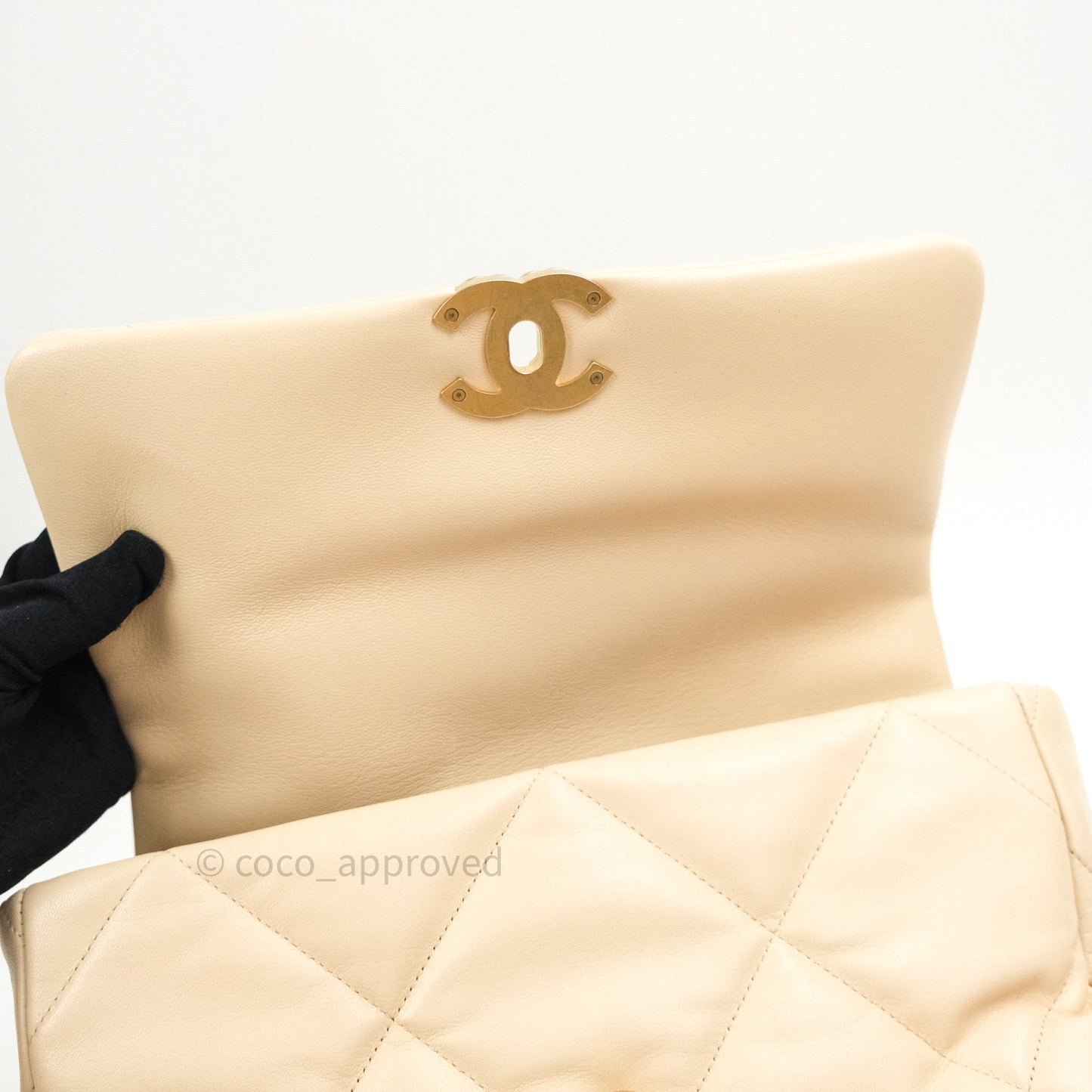 Chanel 19 Medium Beige Lambskin Mixed Hardware