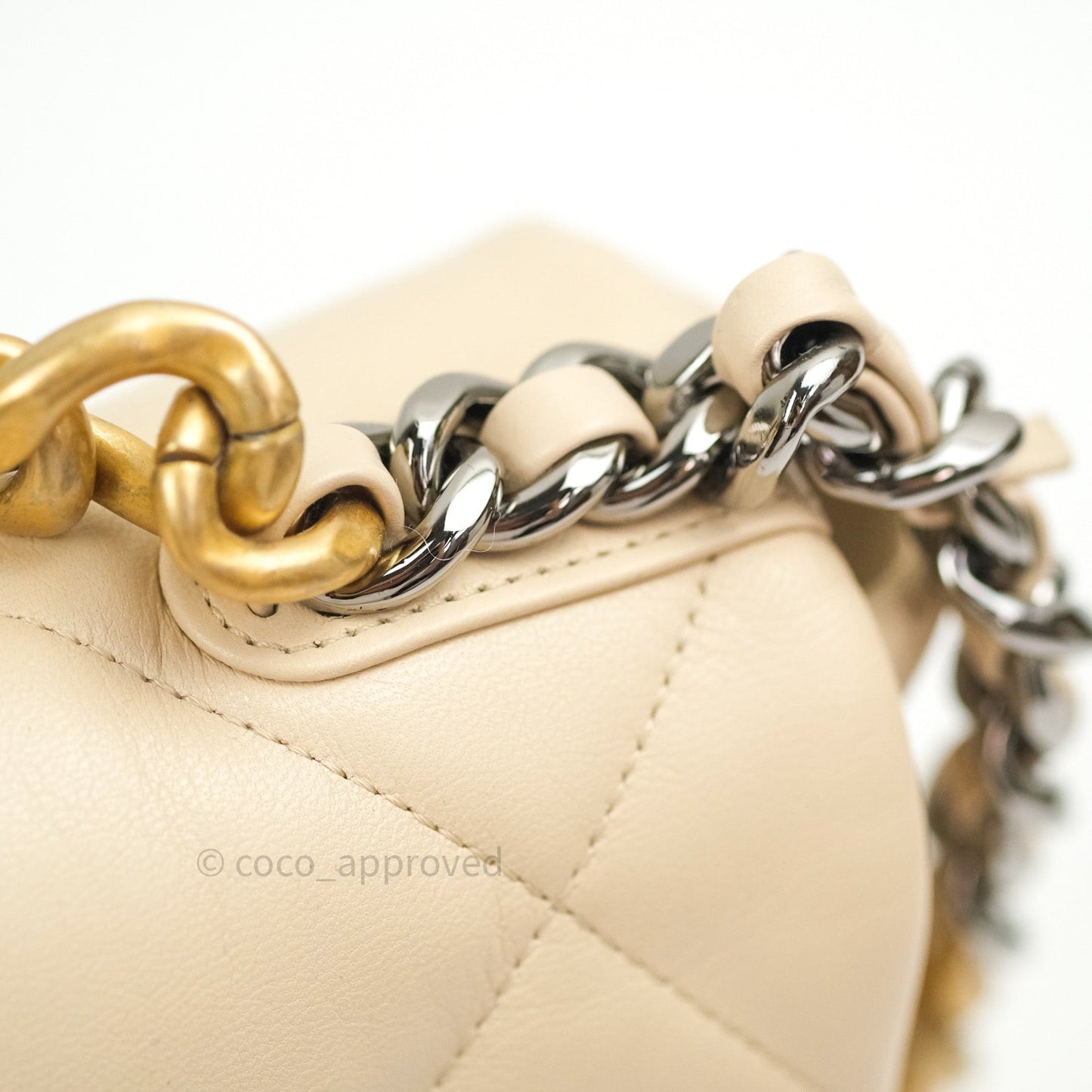 Chanel 19 Medium Beige Lambskin Mixed Hardware