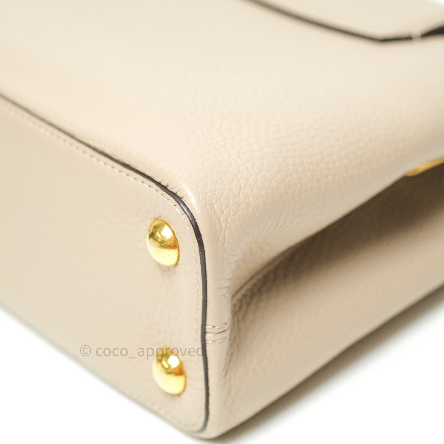 Louis Vuitton Taurillon Capucines BB Galet