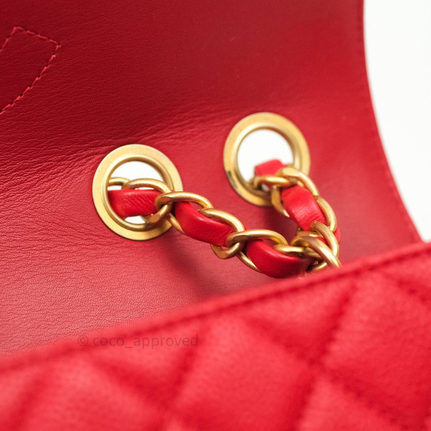 Chanel Quilted Medium CC Filigree Flap Red Caviar