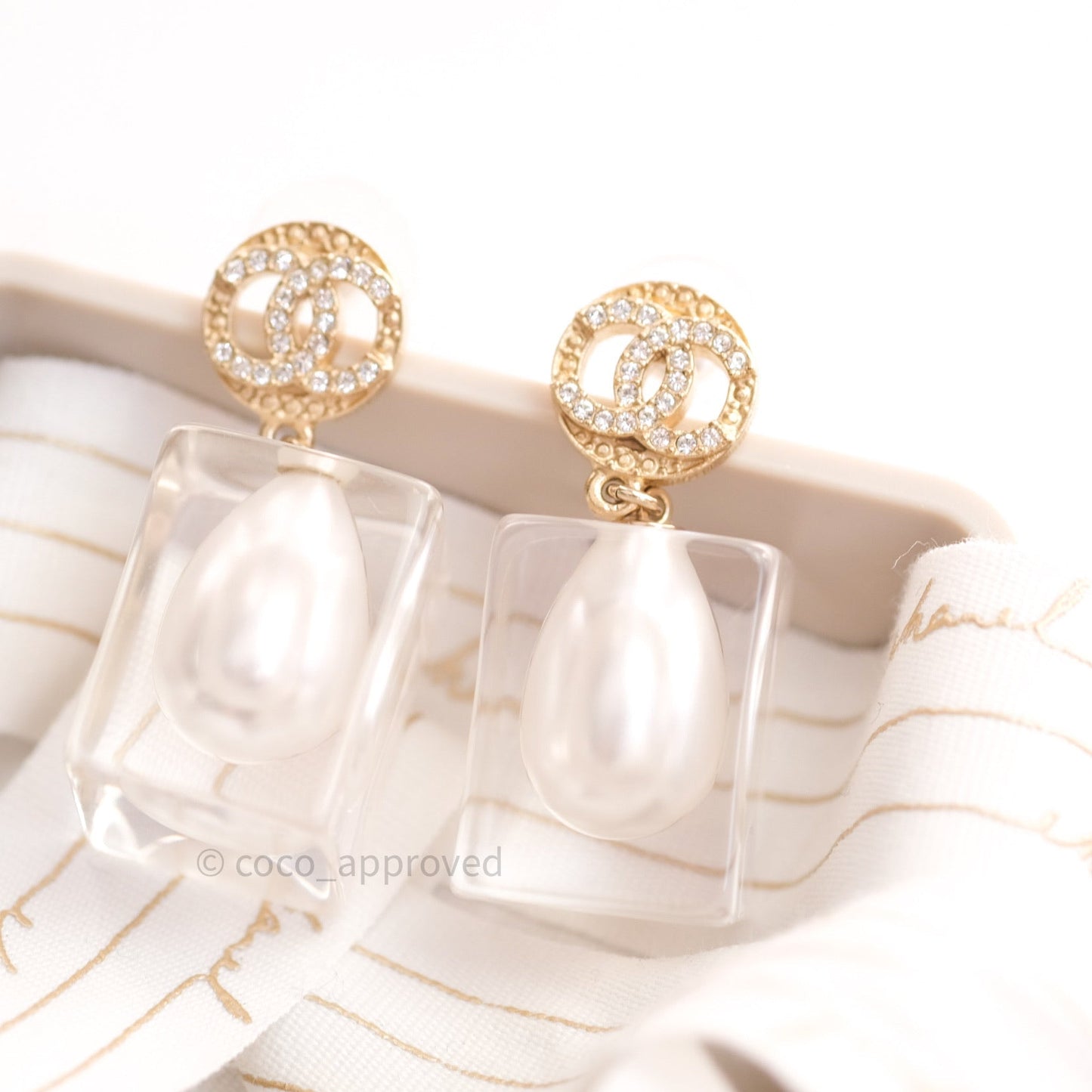 Chanel Crystal Clear Pearl Round CC Earrings