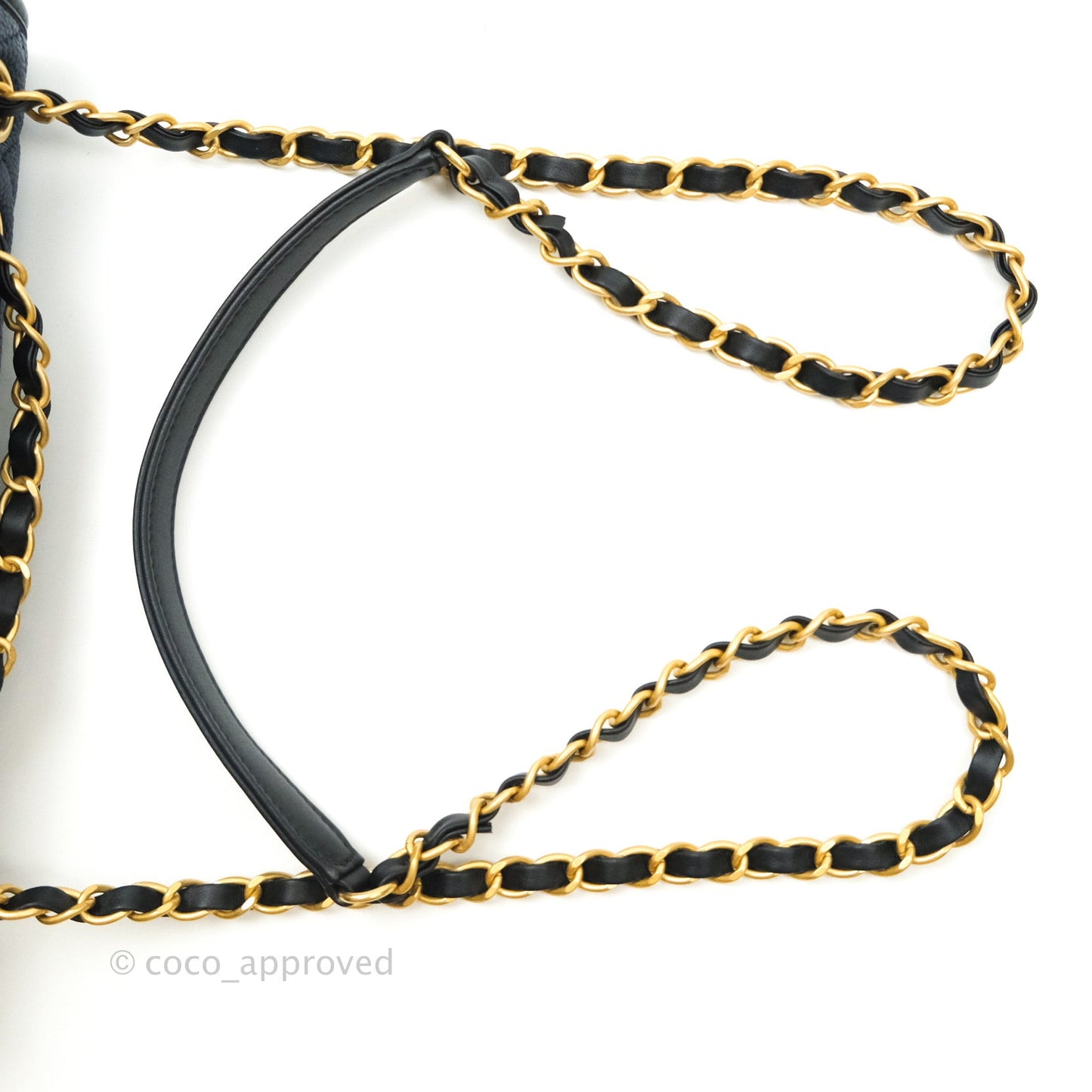Chanel Quilted Medium CC Filigree Flap Navy Caviar