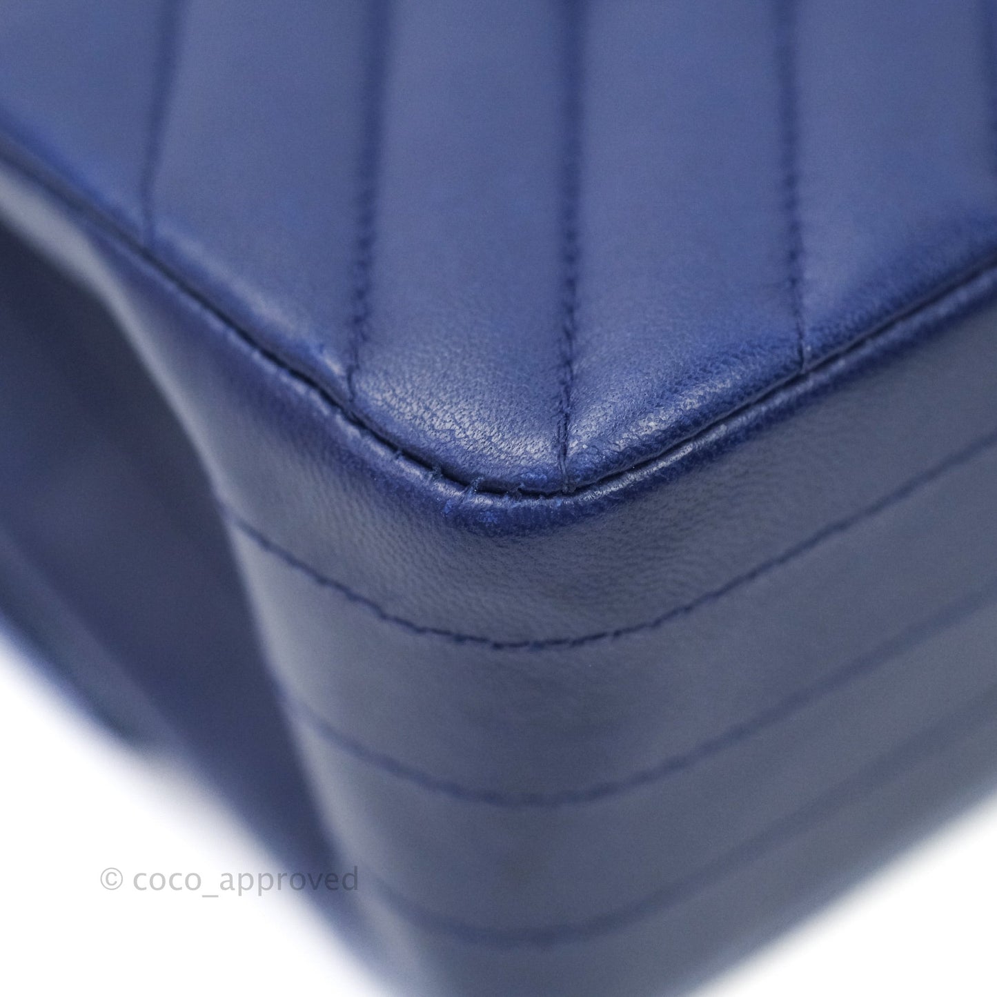 Chanel Classic Chevron M/L Medium Flap Blue Lambskin Gold Hardware