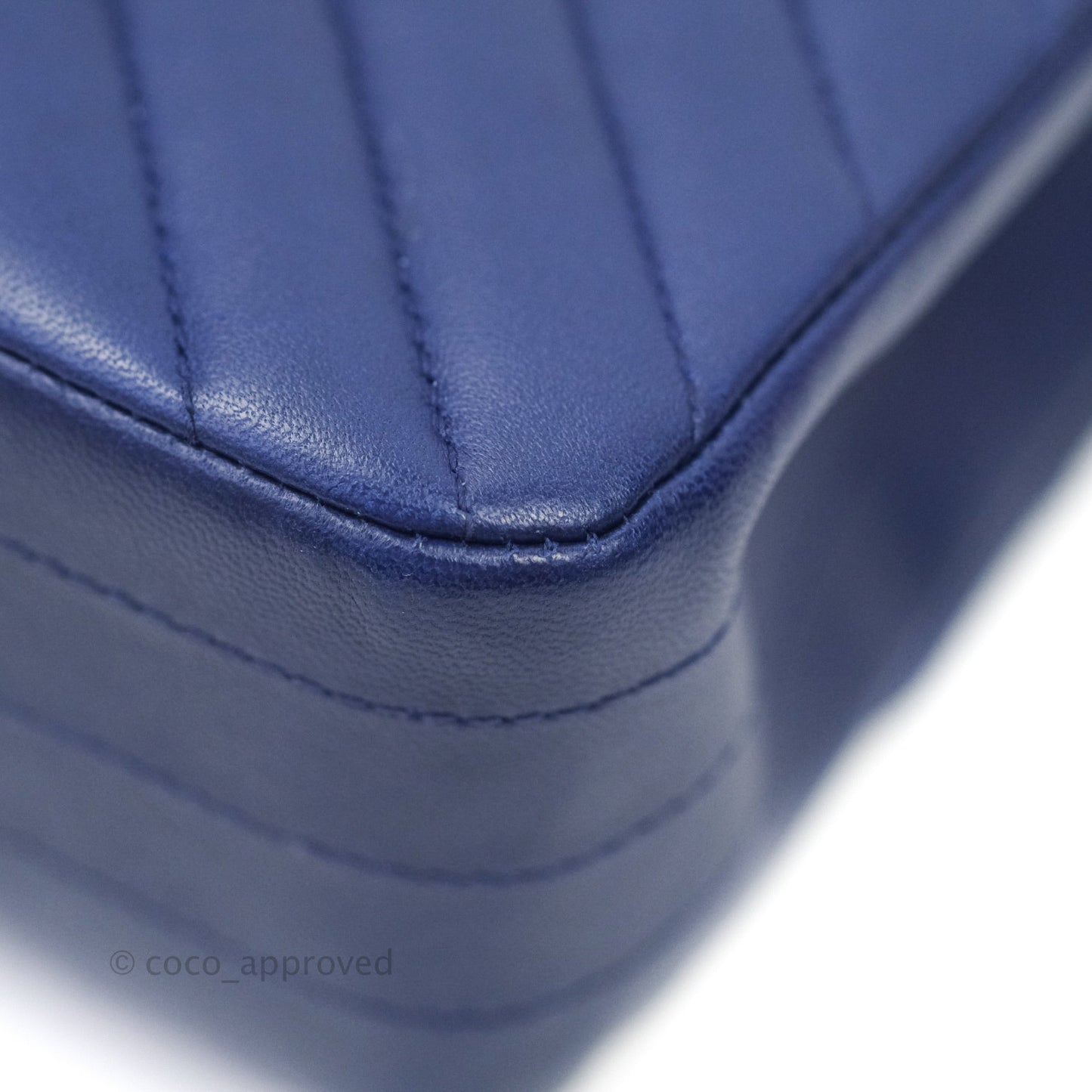 Chanel Classic Chevron M/L Medium Flap Blue Lambskin Gold Hardware