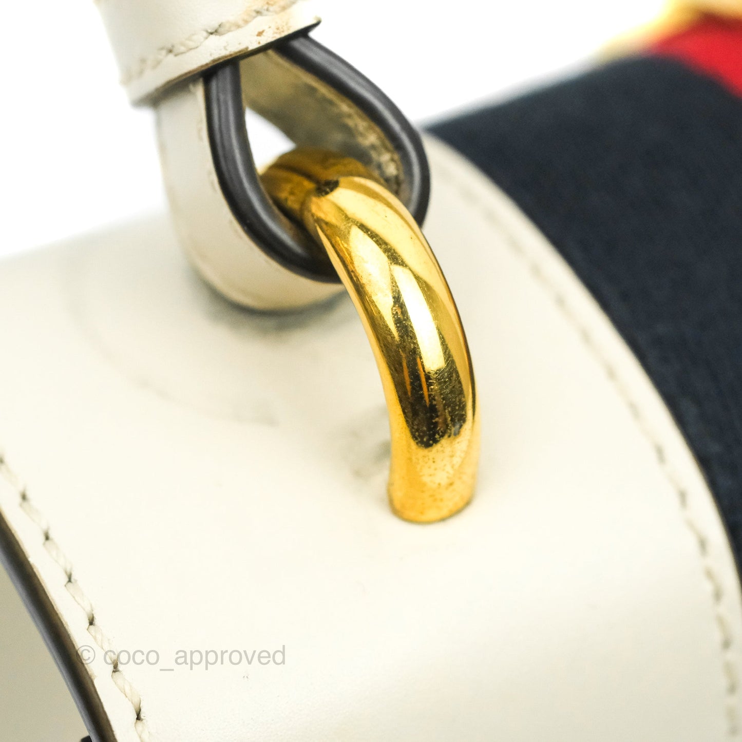 Gucci Mini Sylvie Top Handle White Calfskin Shoulder Bag⁣ ⁣⁣⁣⁣⁣⁣⁣⁣⁣⁣⁣⁣⁣⁣⁣⁣With Strap