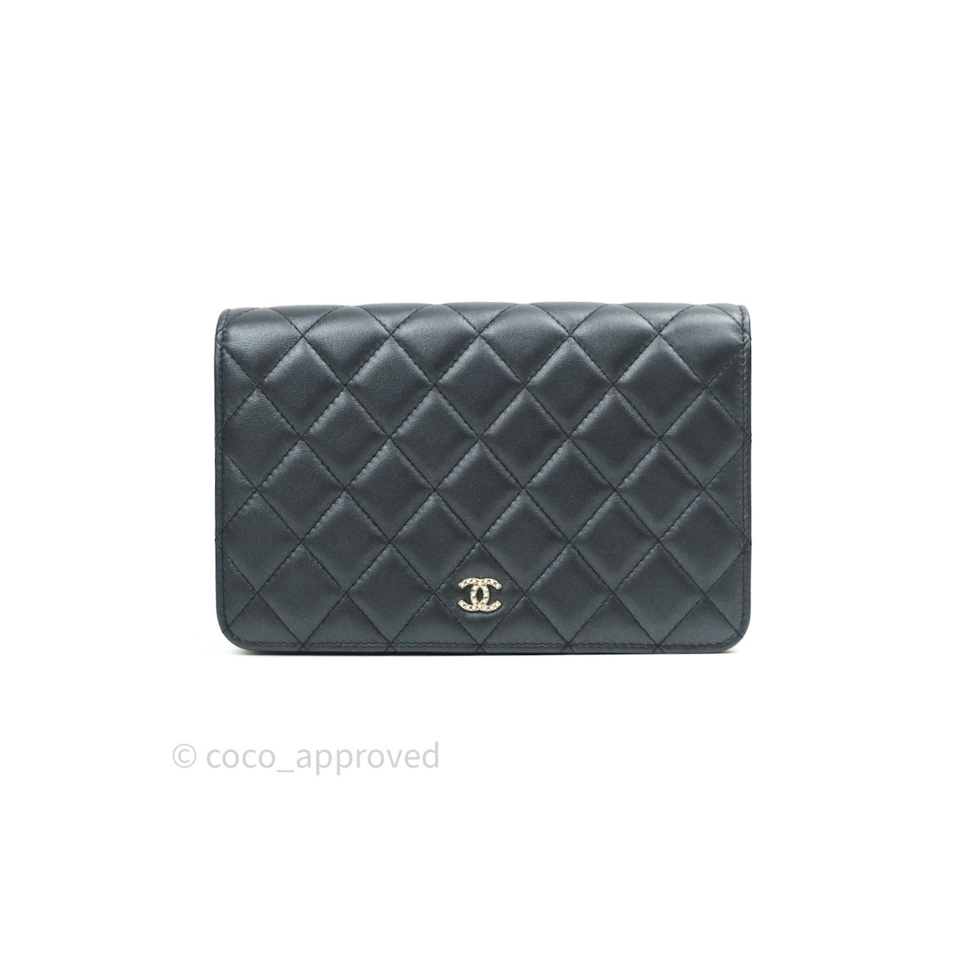 Chanel Quilted Black Iridescent Lambskin Pearl Wallet On Chain WOC