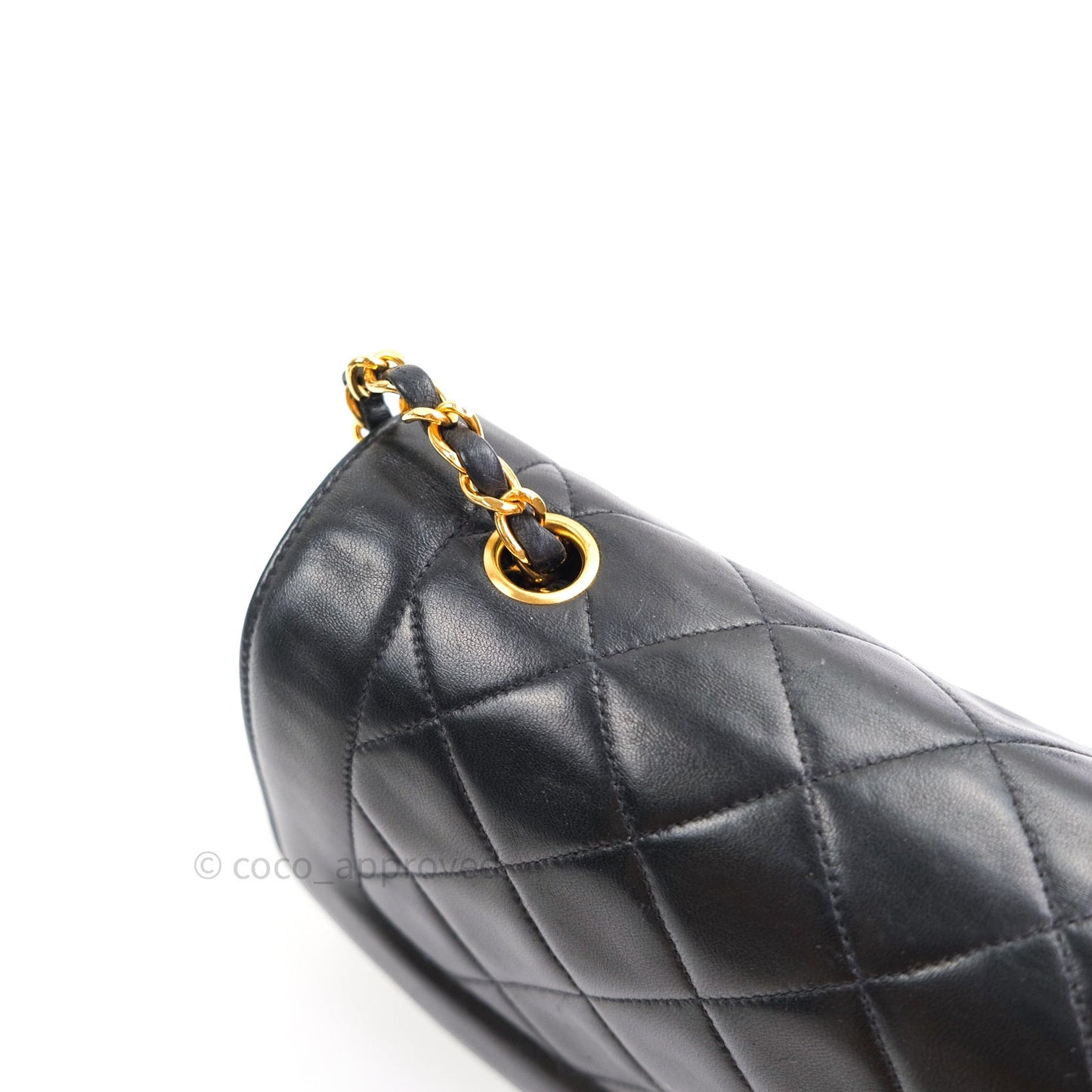Chanel Black Quilted Lambskin Medium Vintage Classic Diana Flap Bag