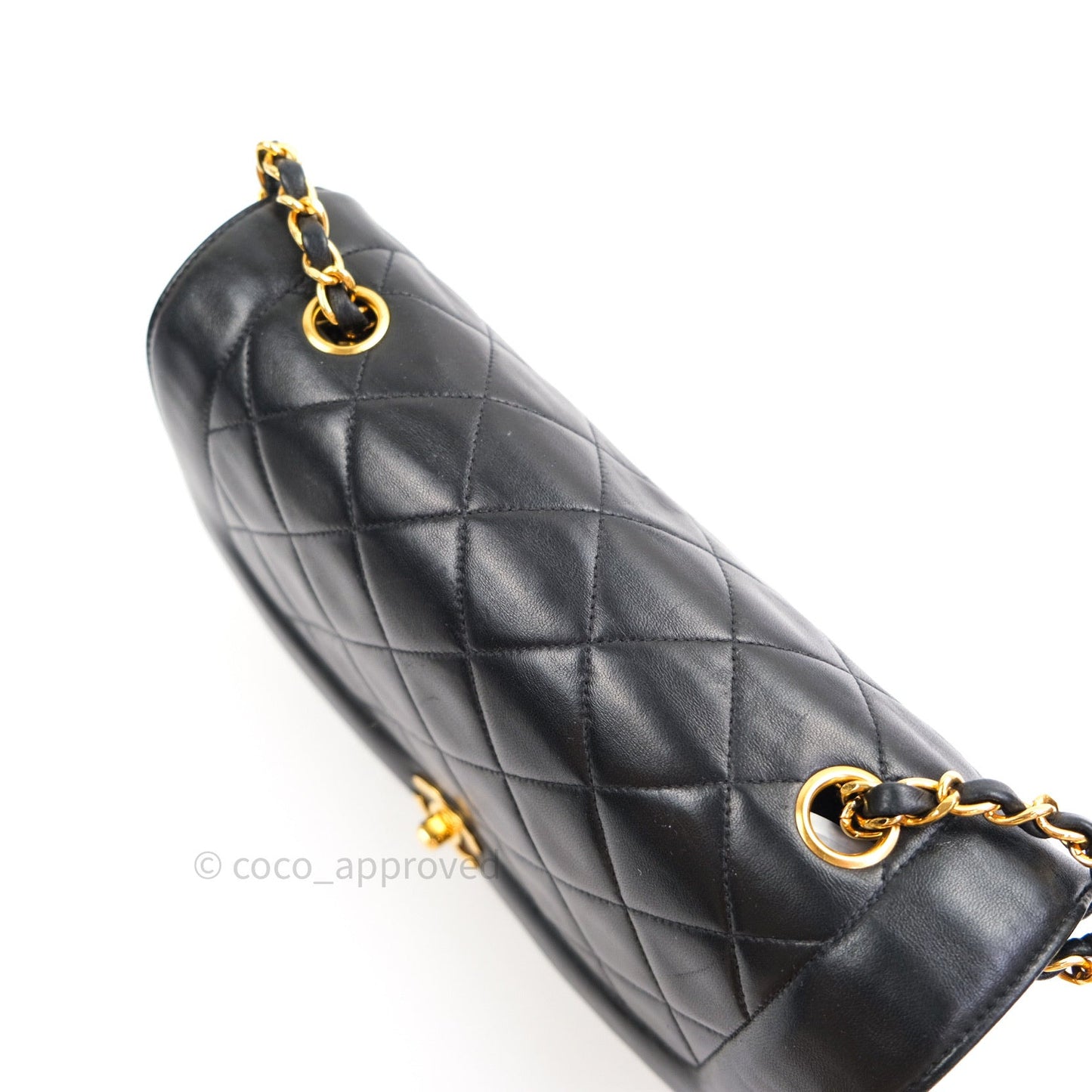 Chanel Black Quilted Lambskin Medium Vintage Classic Diana Flap Bag