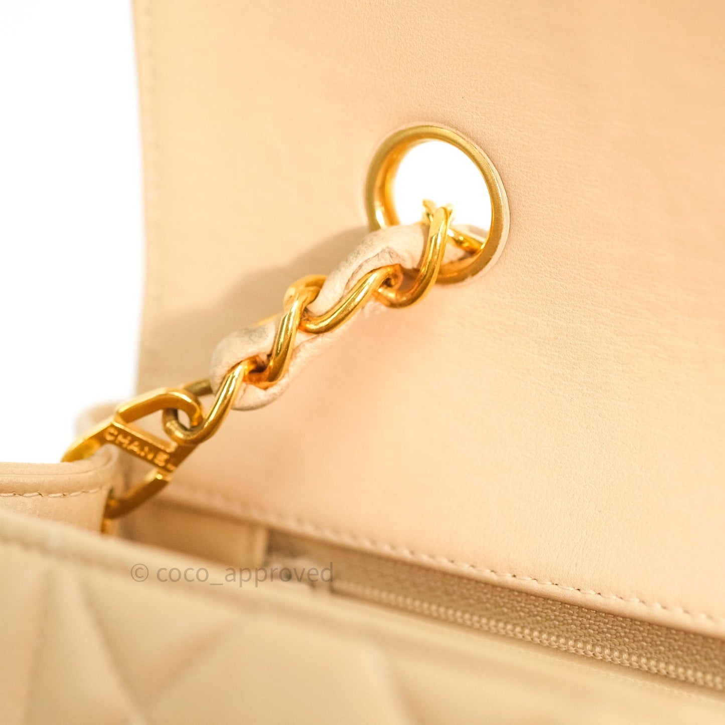 Chanel Diana Quilted Beige Lambskin Medium Vintage 24K Gold Hardware