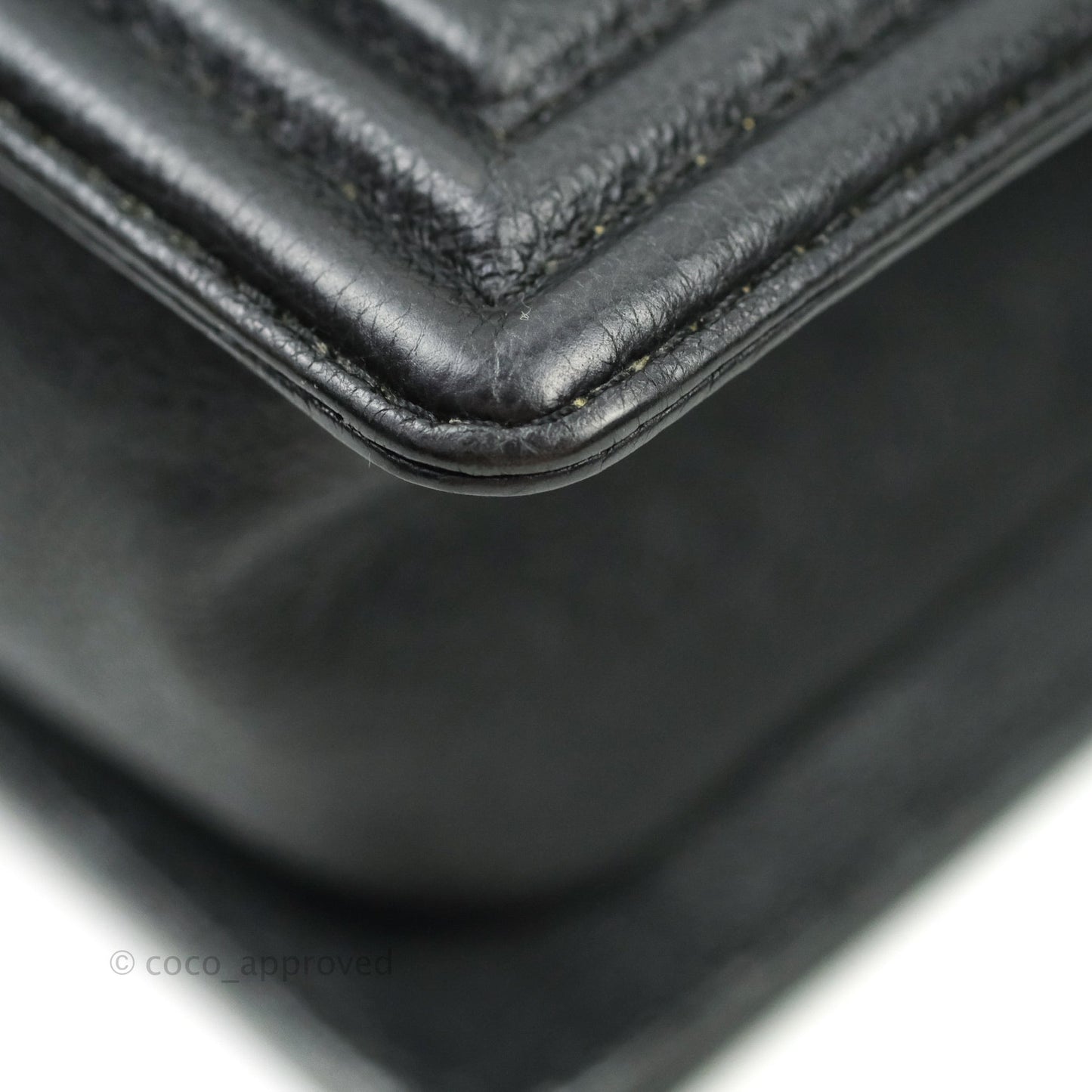 Chanel Boy Quilted Medium Black Grained Calfskin Ruthenium Hardware