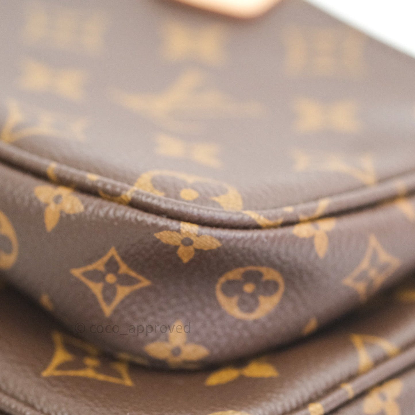 Louis Vuitton Multi Pochette Accessories Monogram Khaki