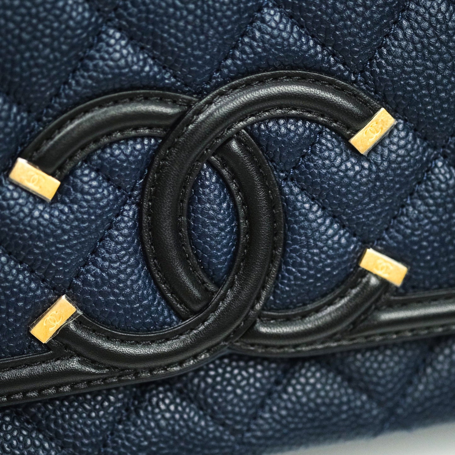 Chanel Quilted Medium CC Filigree Flap Navy Caviar