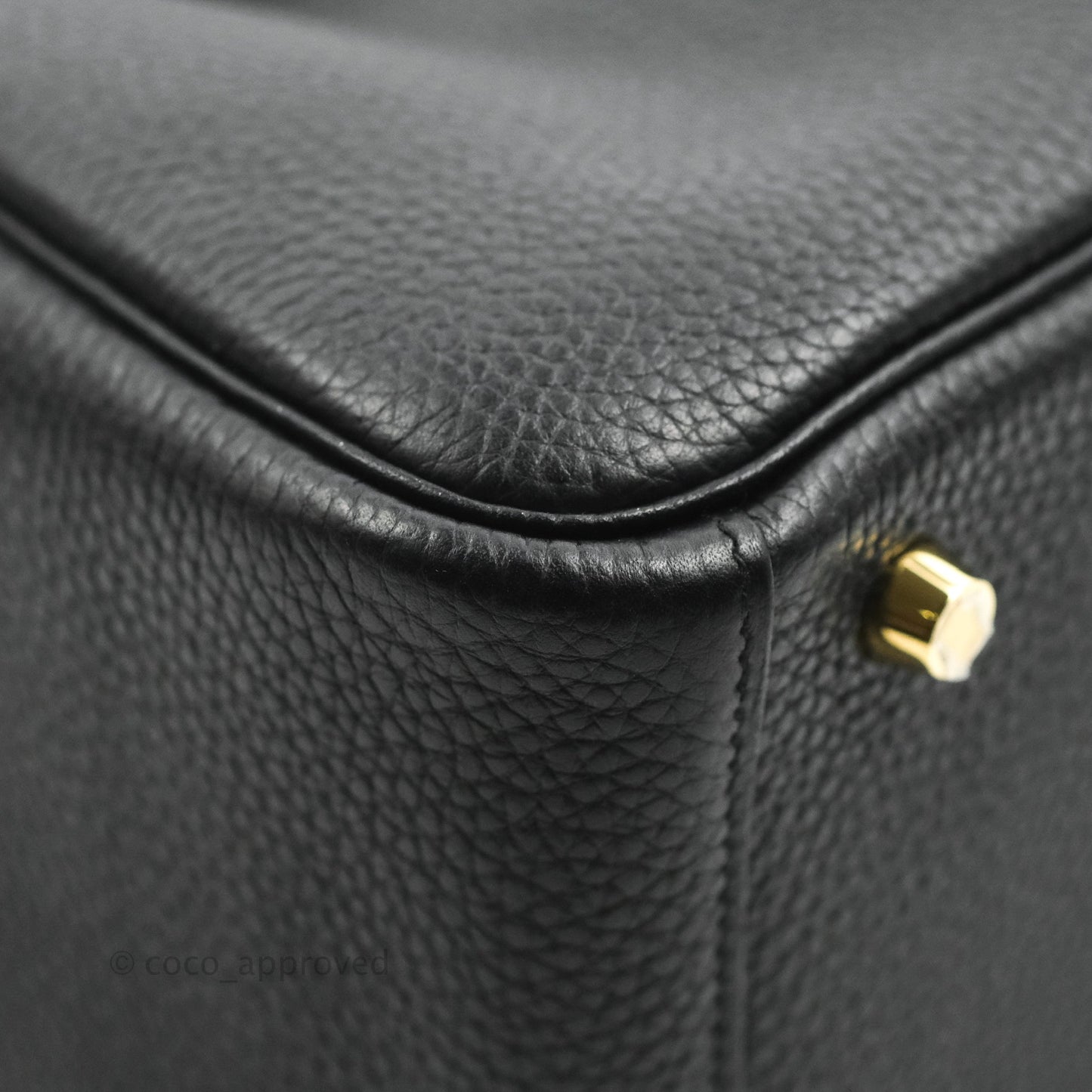 Hermès Lindy 26 Black Clemence Gold Hardware