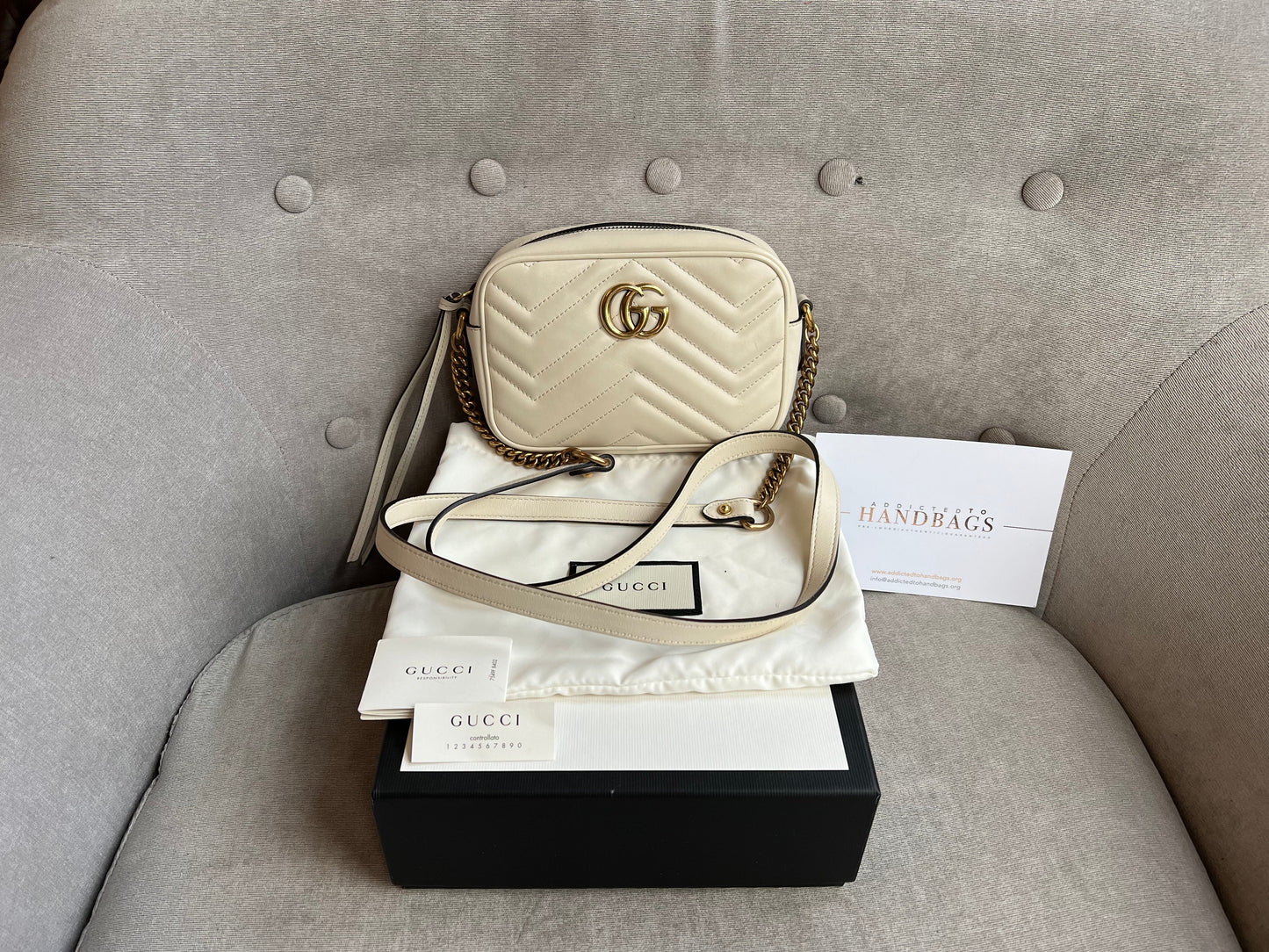 Luxury Gucci GG White Marmont Mini Shoulder Bag ( 1,160)