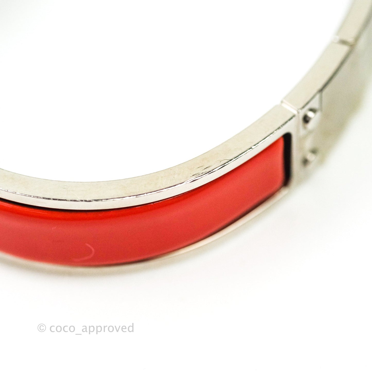 Hermès Enamel Charniere Uni Narrow Hinged Bracelet Brick Red