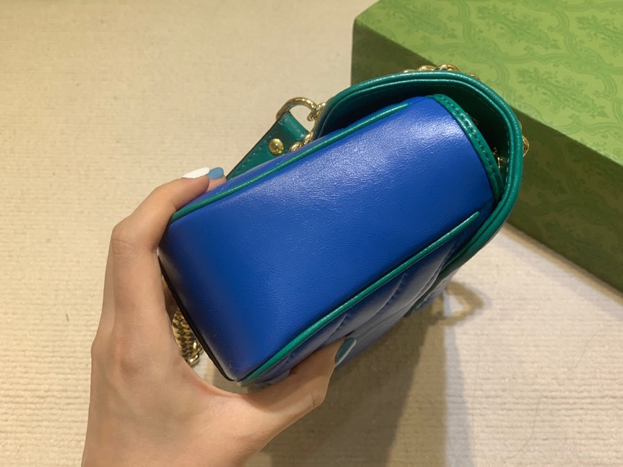 Luxury Gucci GG Marmont Small Shoulder Bag