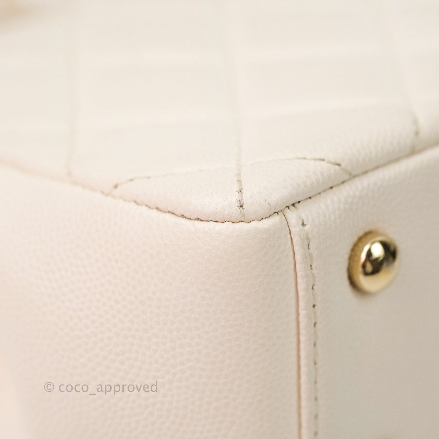 Chanel Quilted Small Business Affinity Flap Ivory Caviar Light Gold Hardware