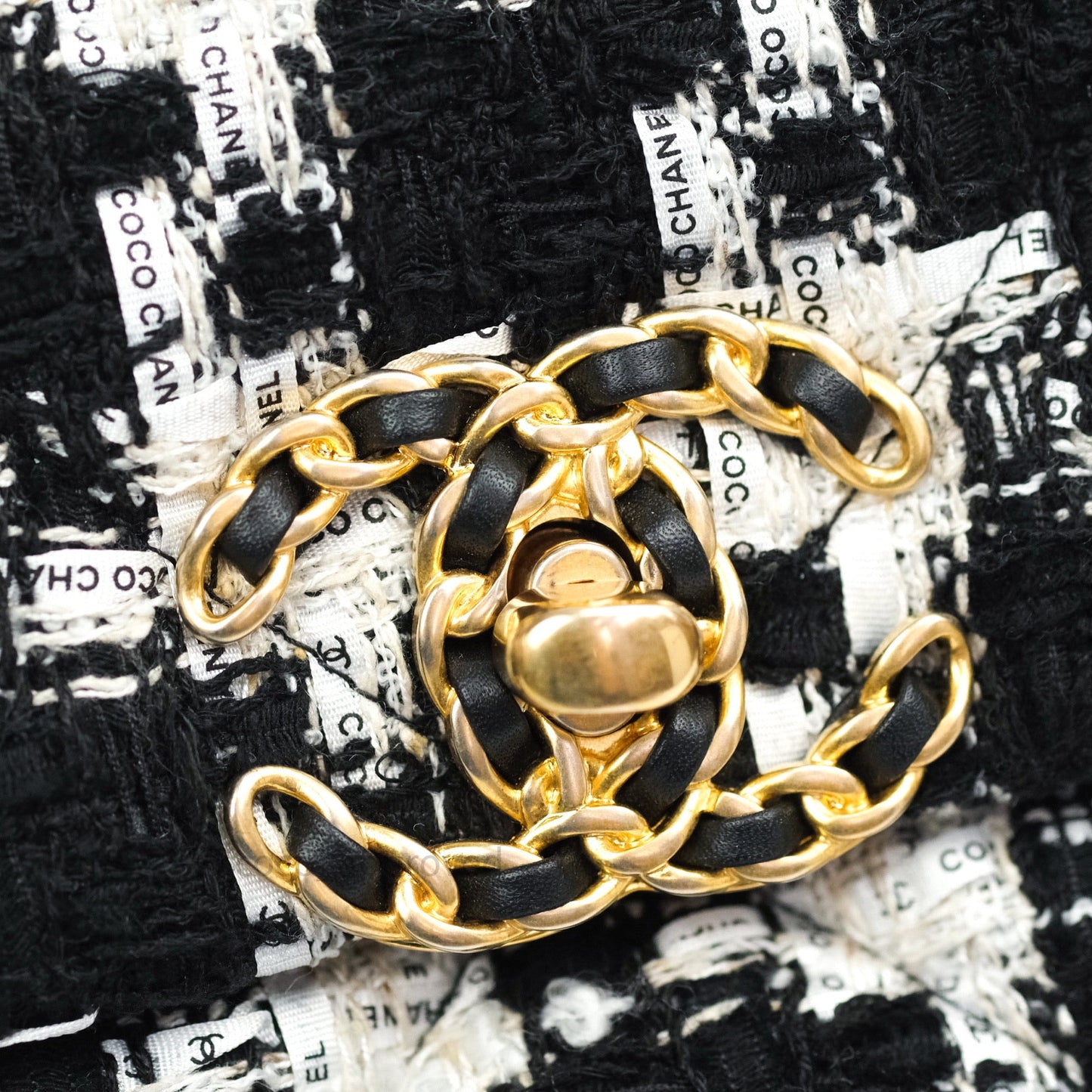 Chanel 19 Medium Tweed White Ribbon Mixed Hardware