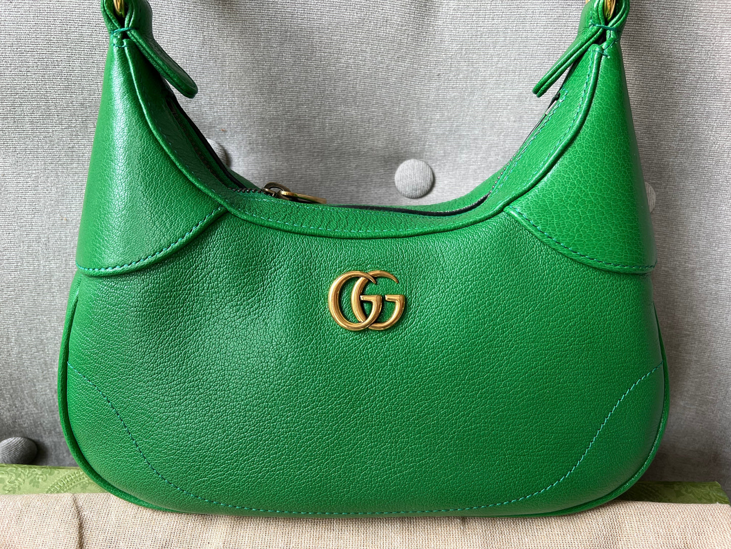 Luxury Gucci Green Small Aphrodite Shoulder Bag
