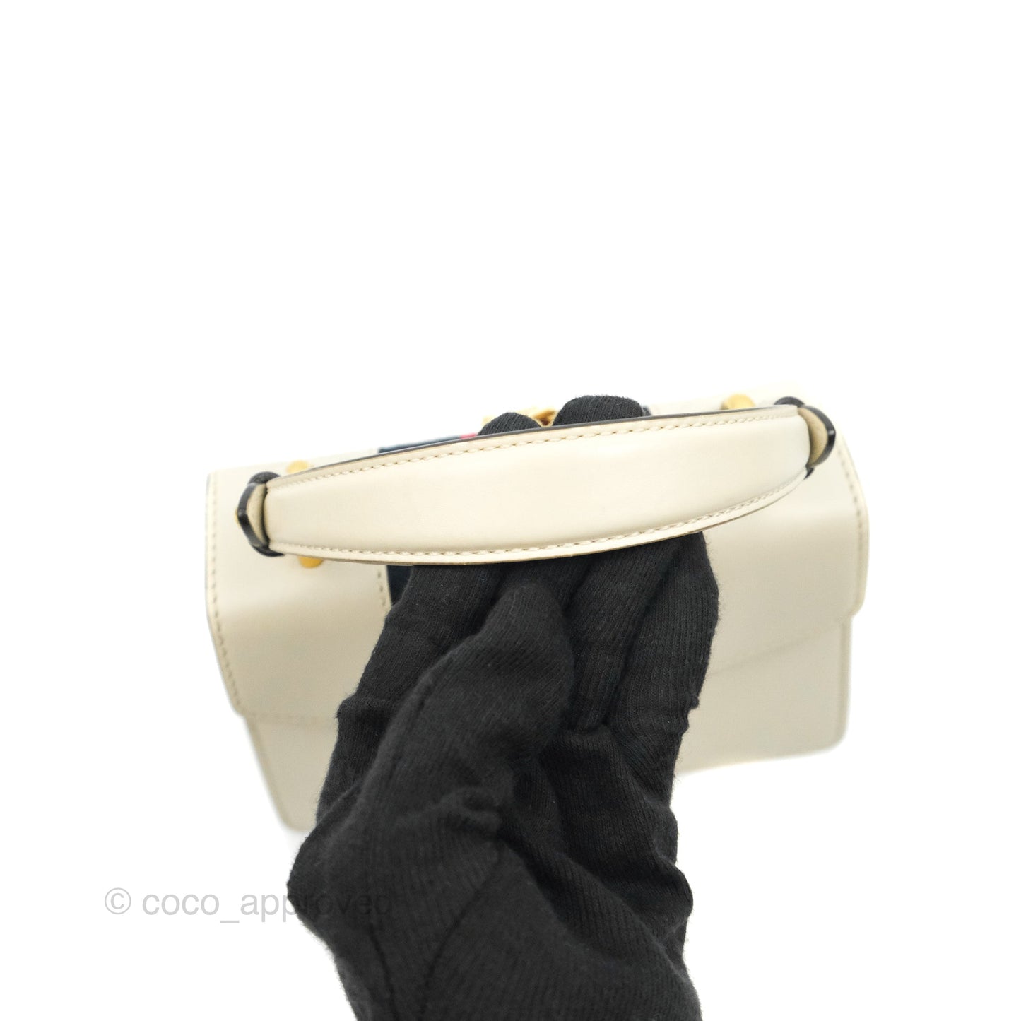 Gucci Mini Sylvie Top Handle White Calfskin Shoulder Bag⁣ ⁣⁣⁣⁣⁣⁣⁣⁣⁣⁣⁣⁣⁣⁣⁣⁣With Strap