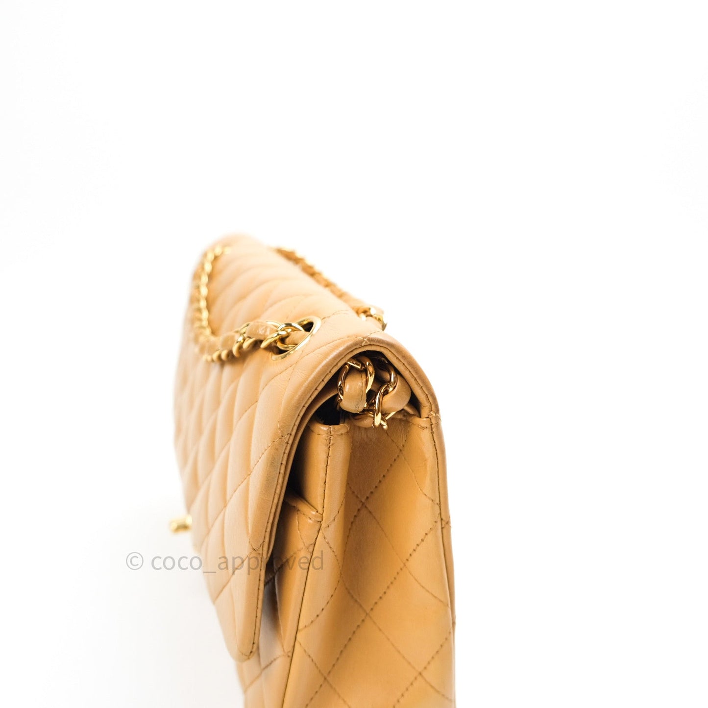 Chanel Vintage Classic M/L Beige Lambskin 24K Gold Hardware
