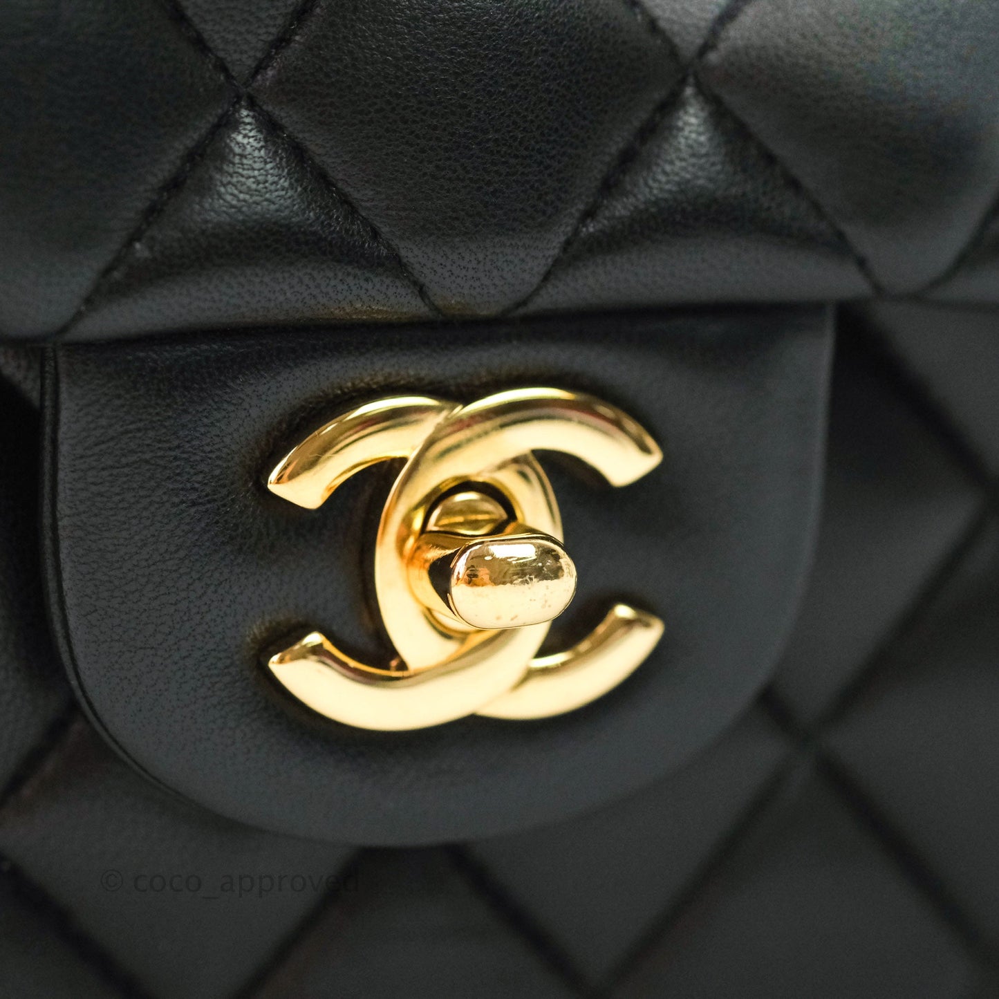 Chanel Classic M/L Medium Double Flap Bag Black Lambskin Gold Hardware