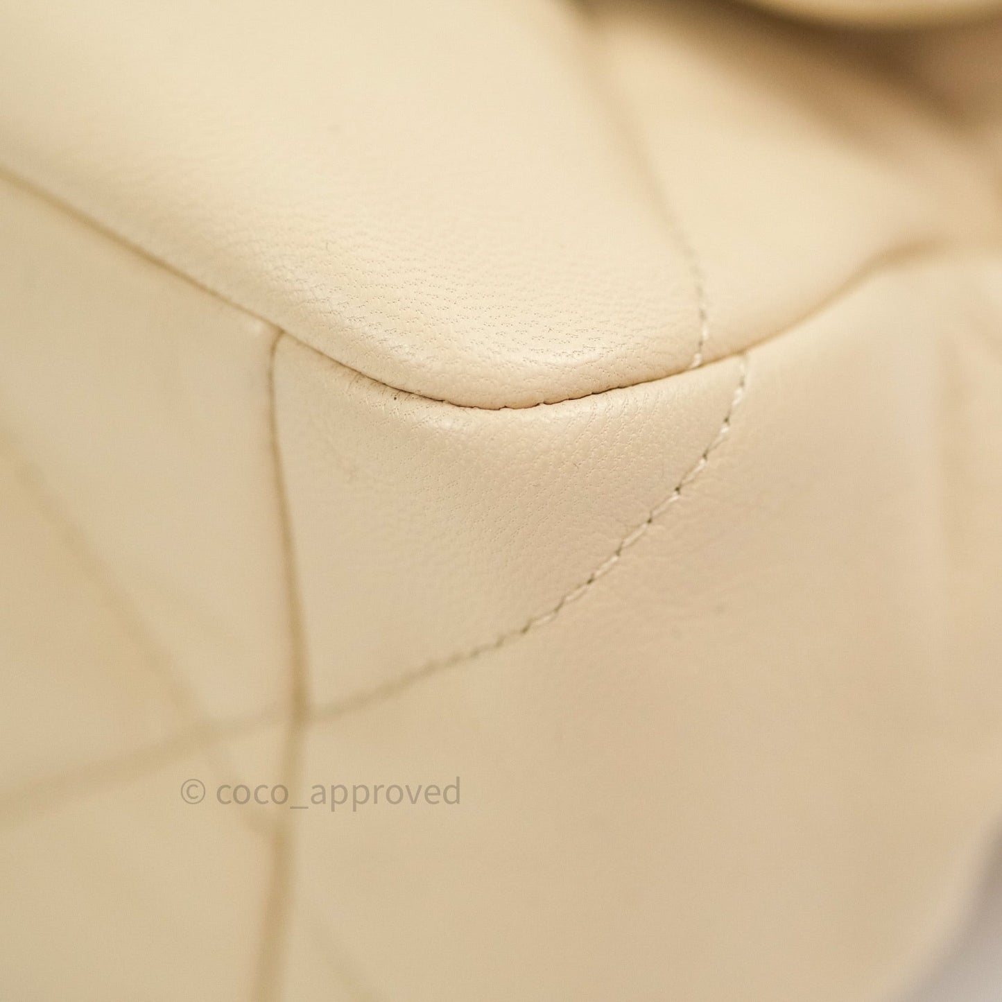 Chanel 19 Medium Beige Lambskin Mixed Hardware