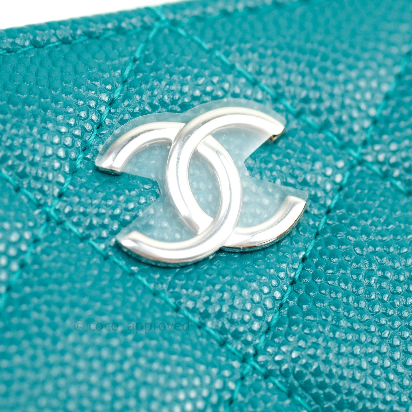 Chanel Quilted Zip Card Holder Green Caviar Silver Hardware