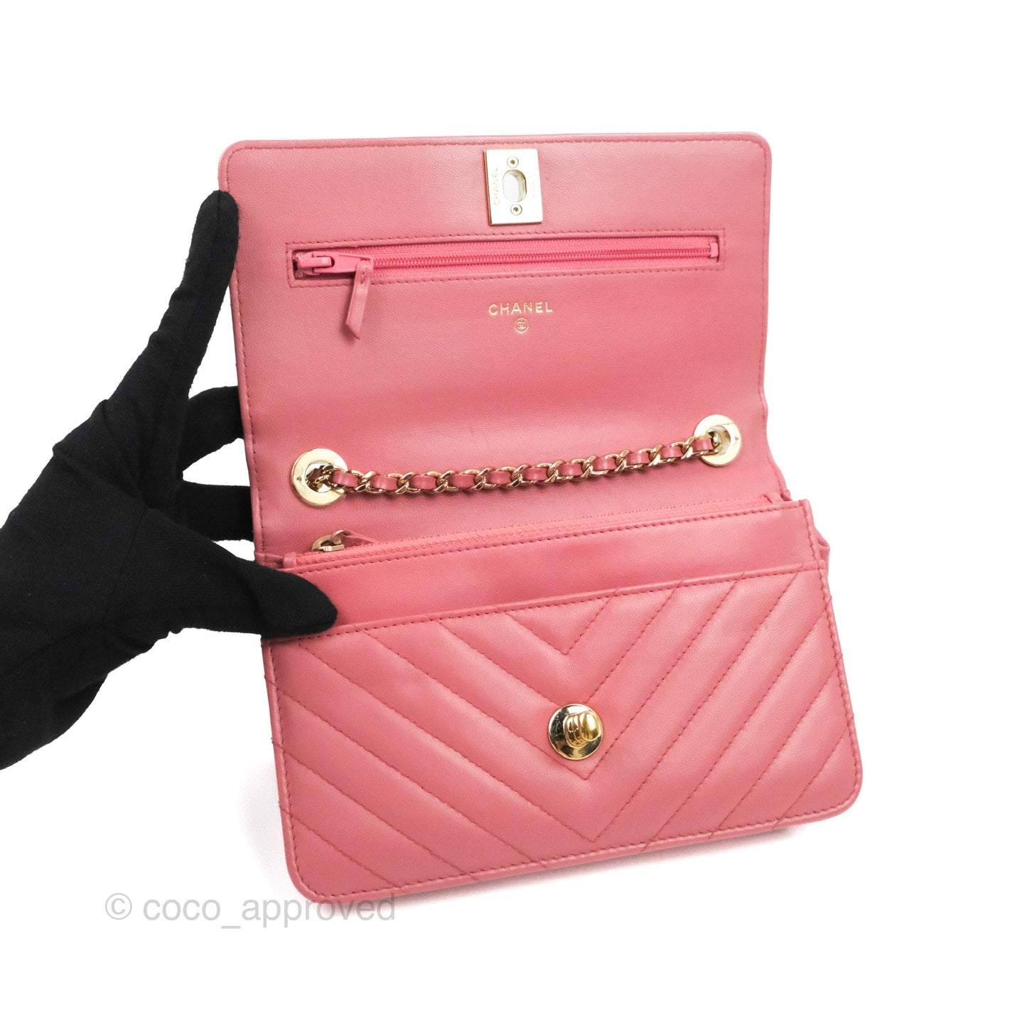 Chanel Trendy CC Chevron WOC Dark Pink Lambskin Gold Hardware